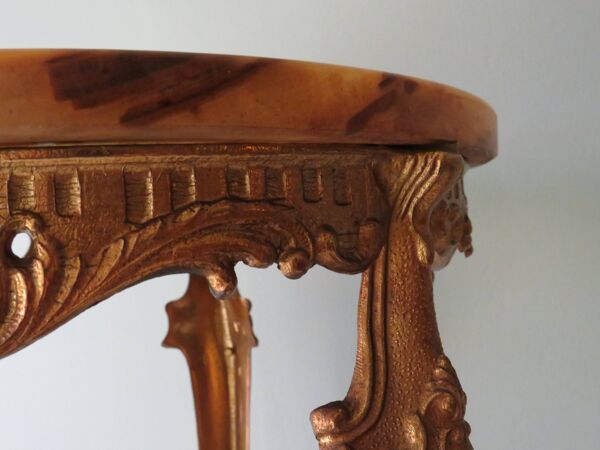 Table d'appoint en métal et marbre