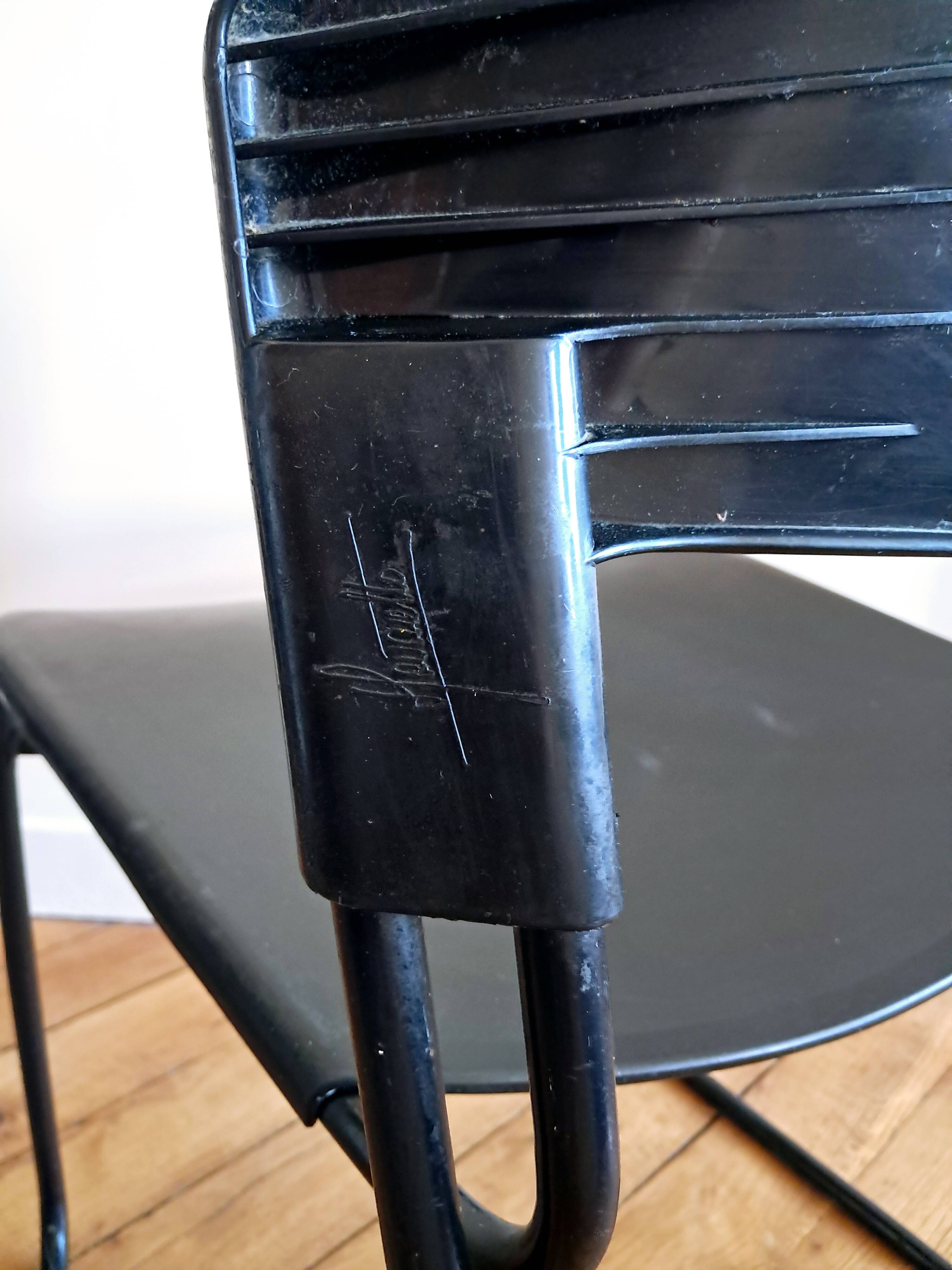 Black Assisa chair by Paolo FAVARETTO for Press Italy. 1980s