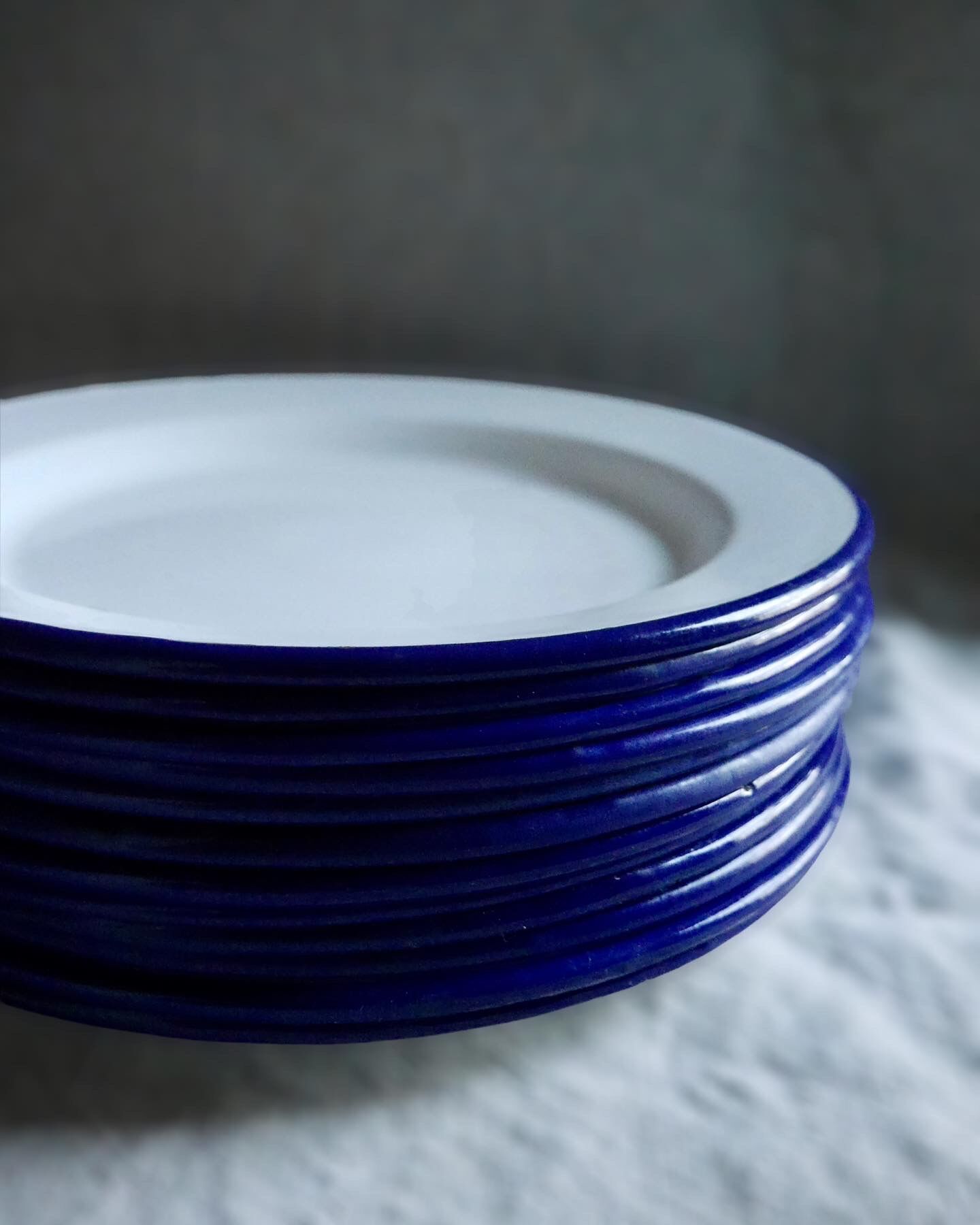 Lot of 12 enamel plates