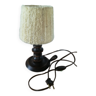 Bedside lamp in wood and wool