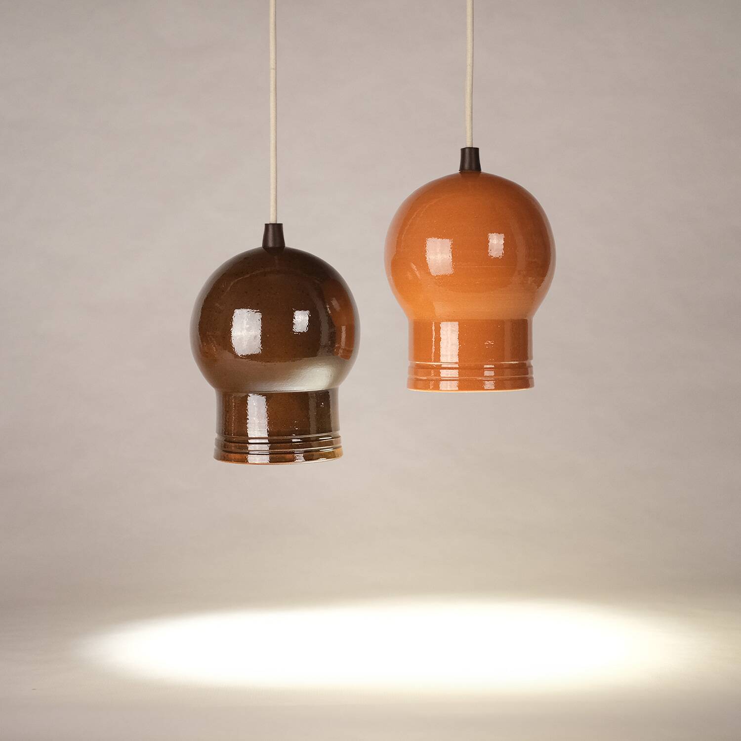 Lampe suspendue en argile verte