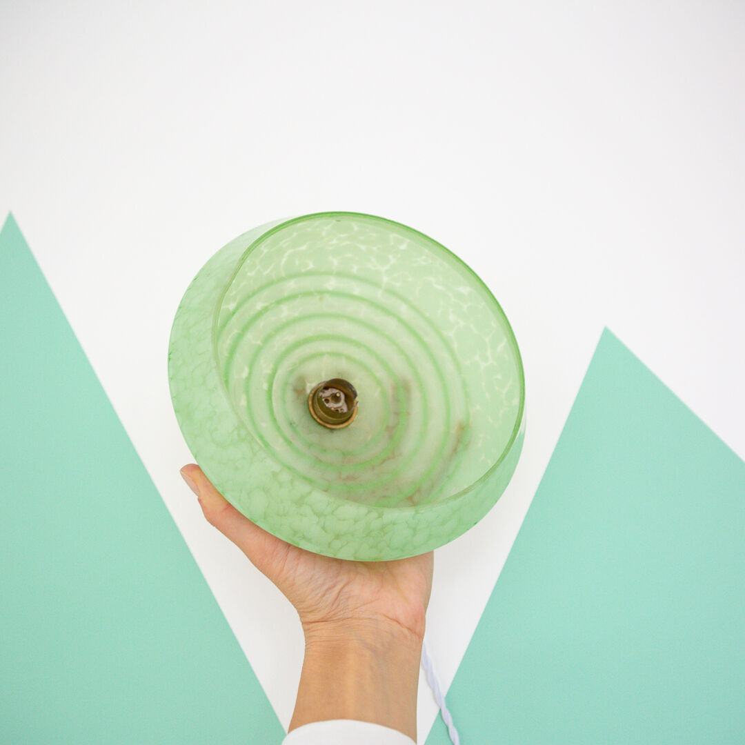 Green clichy glass suspension