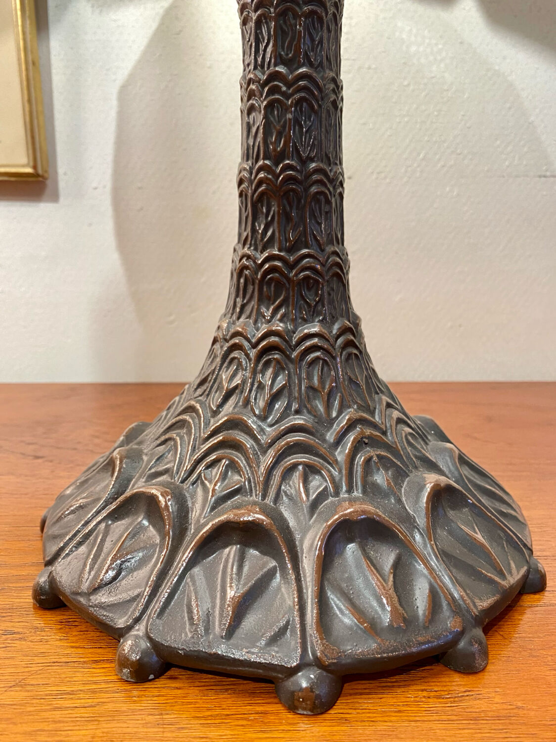 Tiffany style stained glass lamp