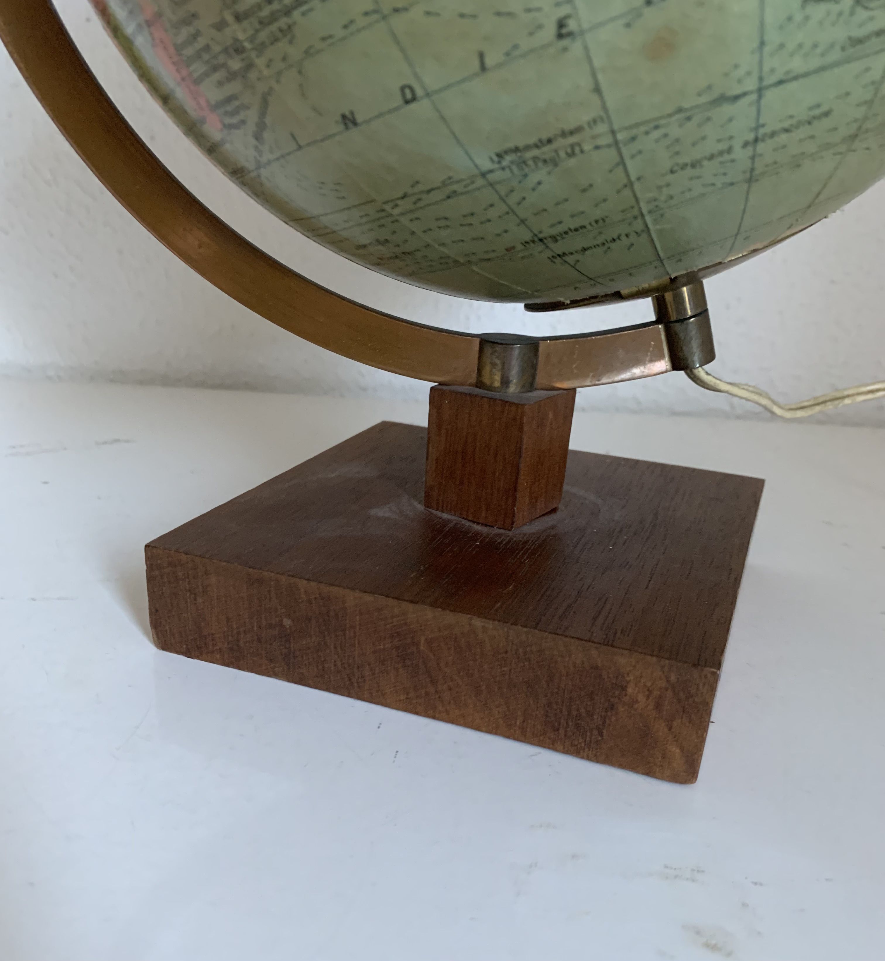 Vintage globe 1960 terrestrial Girard Barrère glass wood - 29 cm