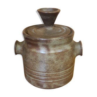 Vintage sandstone pot