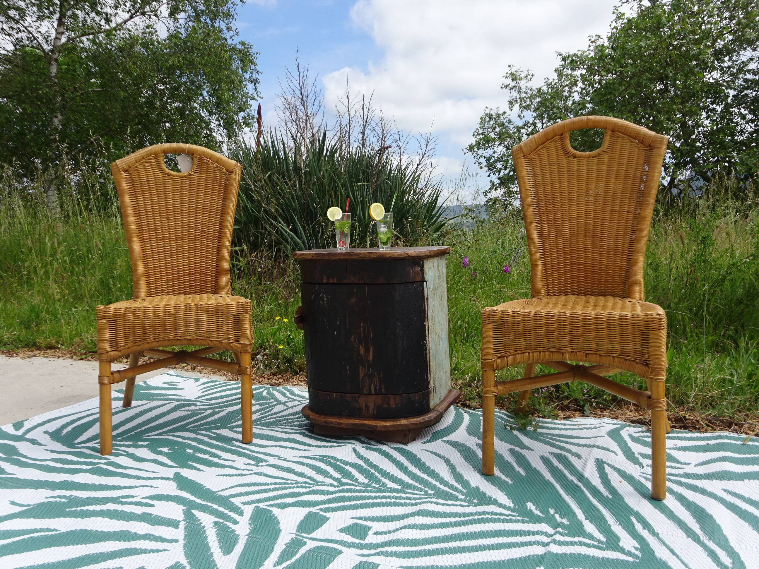 Small buffet in solid teak