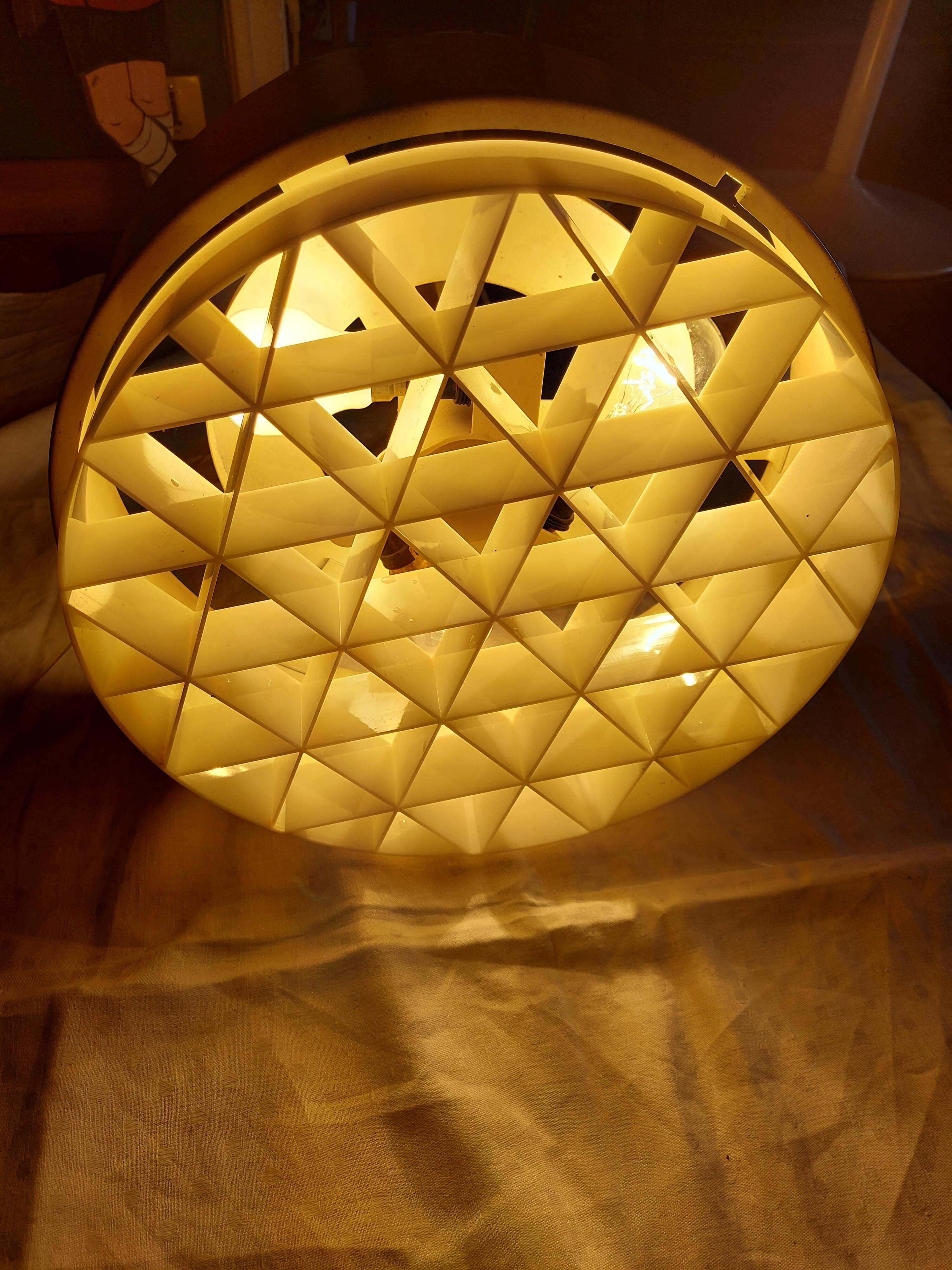 Scandinavian hanging lamp