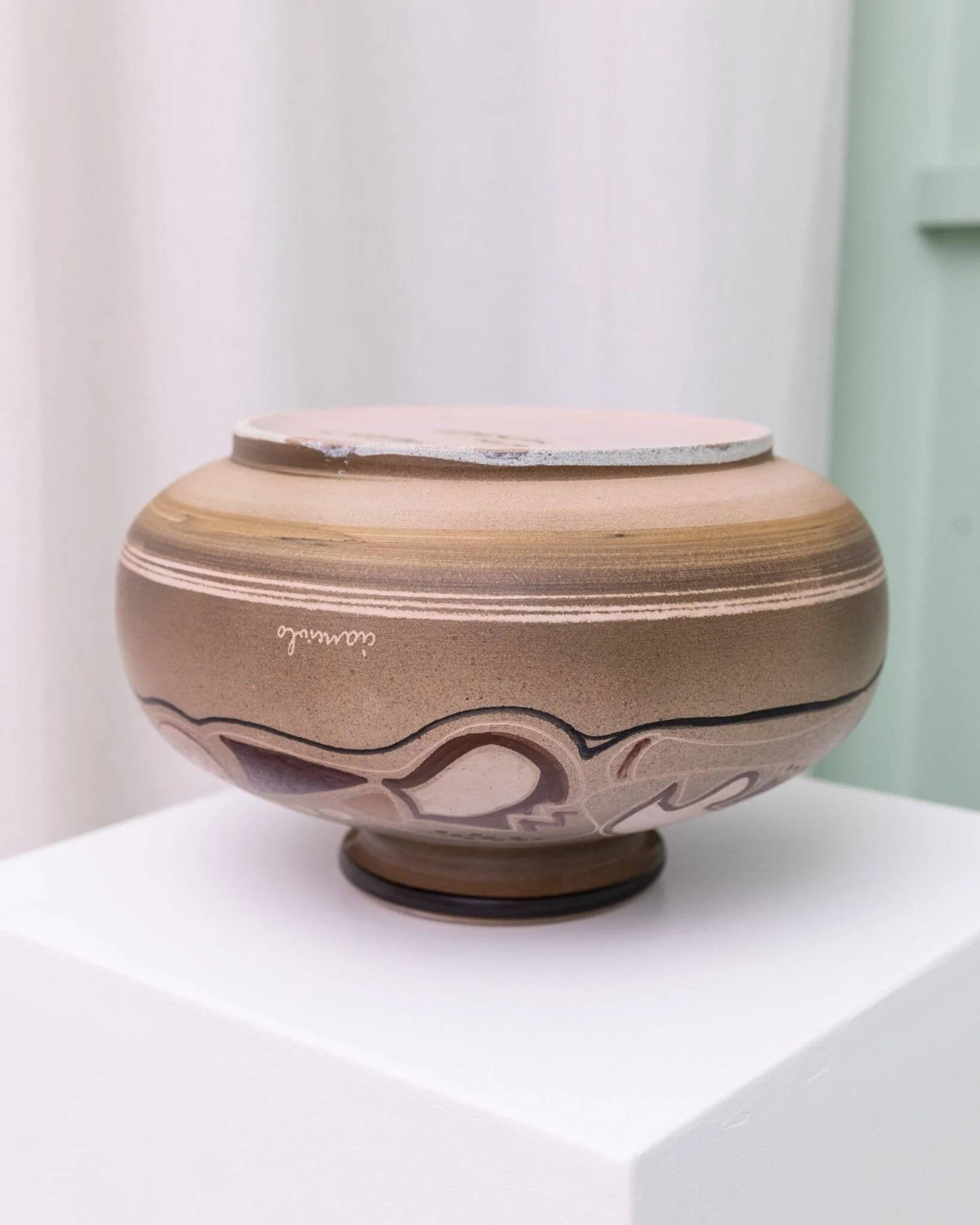 Beige Ceramic Vase by Cianciolo Noma Messina, 1960s Mid-Century Signed Italian Studio Vase