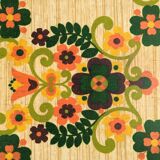 1970s floral patterned tray in rattan and plastic