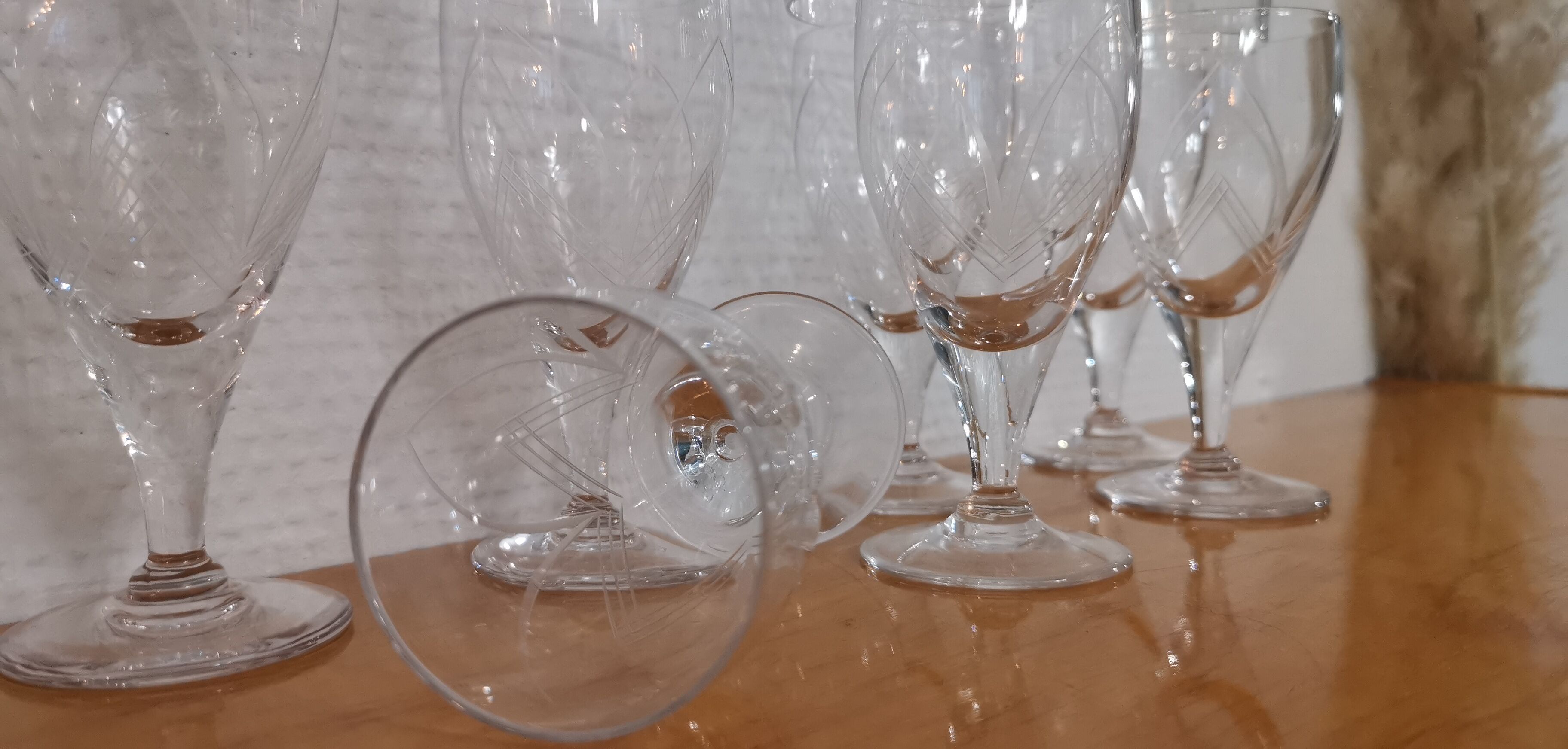 Old very fine stemmed glasses in chiseled crystal from the 50s