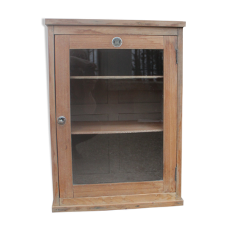 Delagrave School Wall Display Case