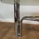 Table basse chrome et verre fumé ovale années 70