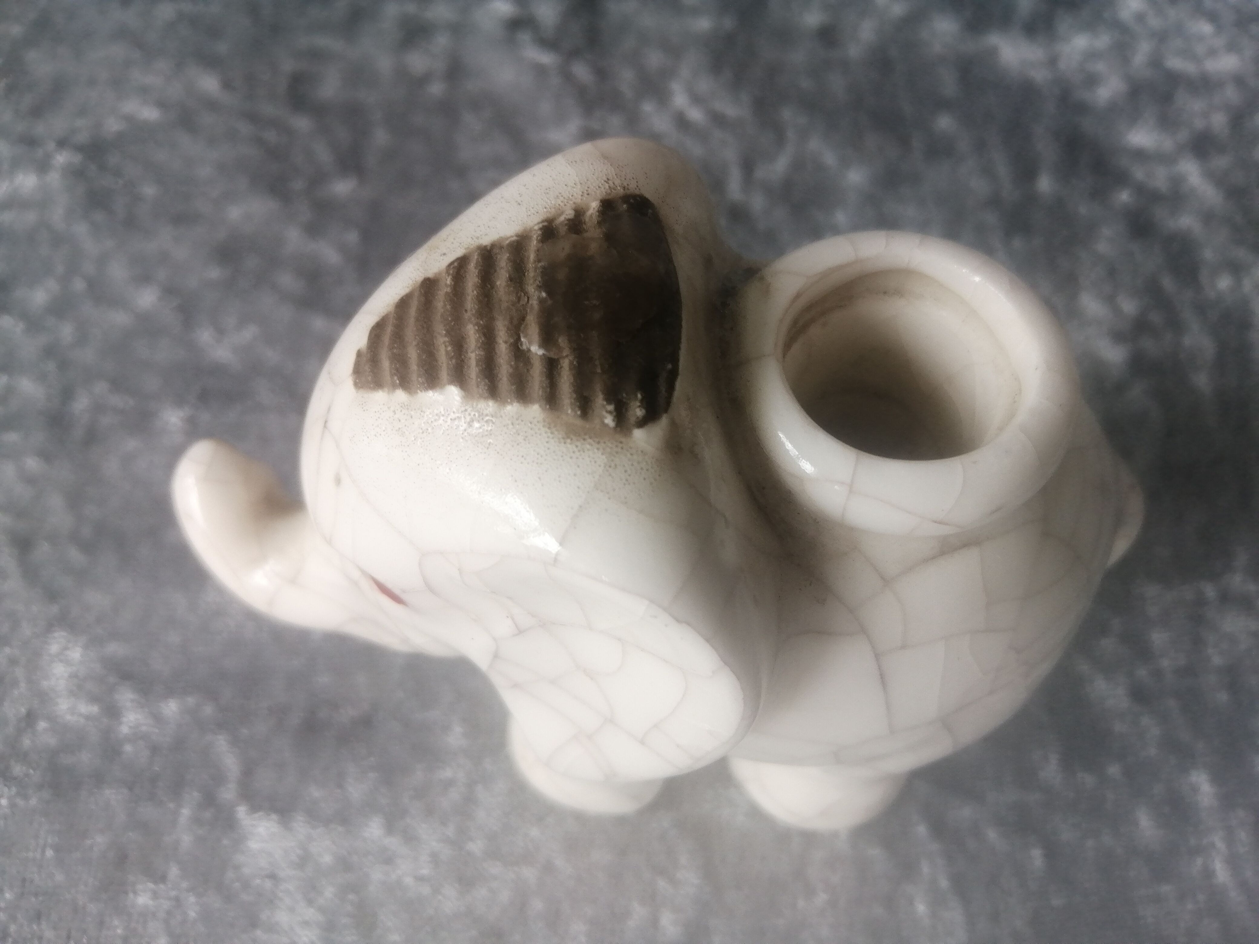 Former pyrogen art deco faience crackthe shape of elephant