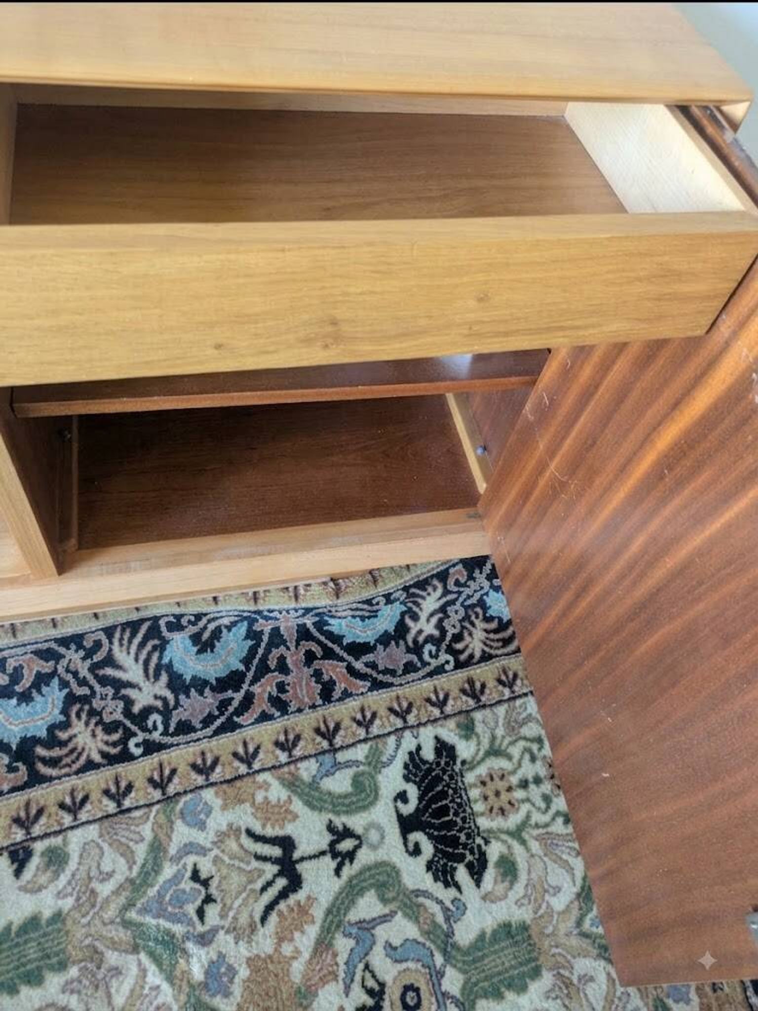 Modernist enfilade with a checkerboard pattern in light wood and mahogany marquetry,