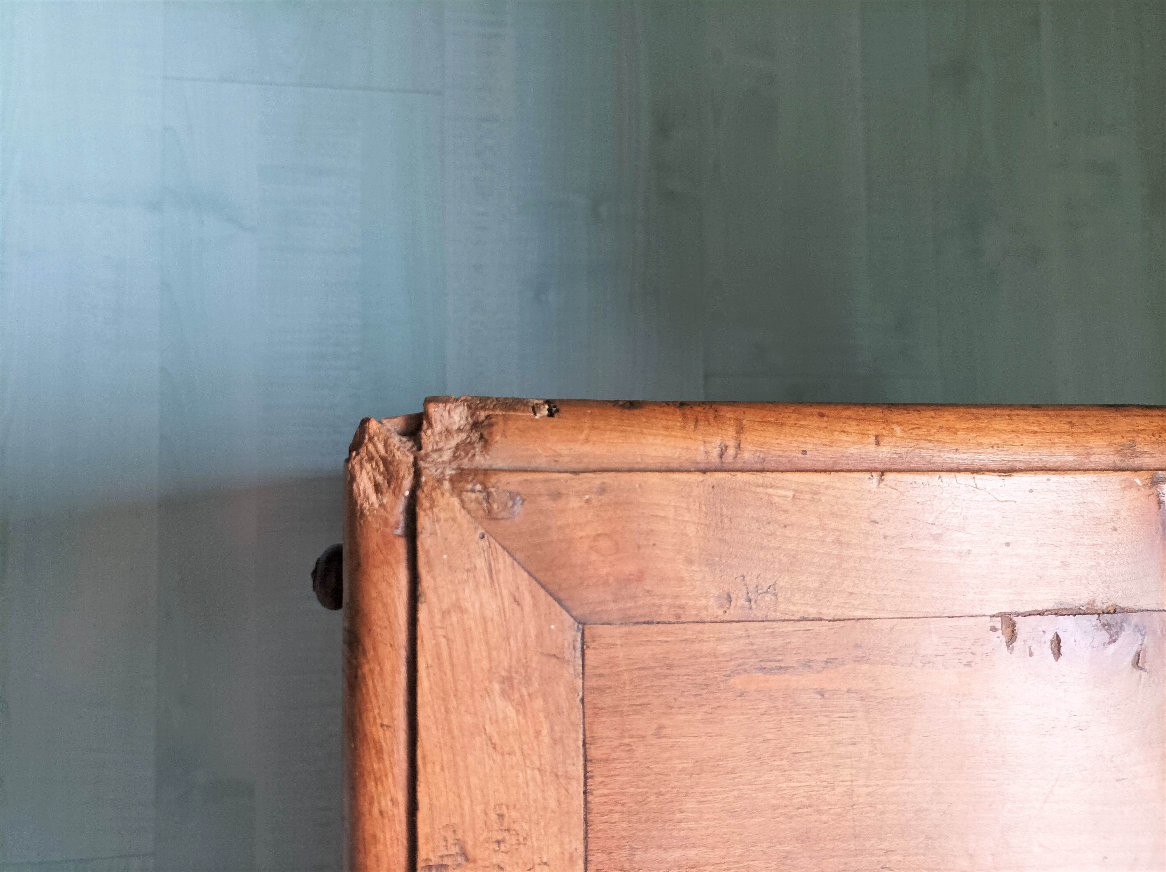 Small solid oak chest
