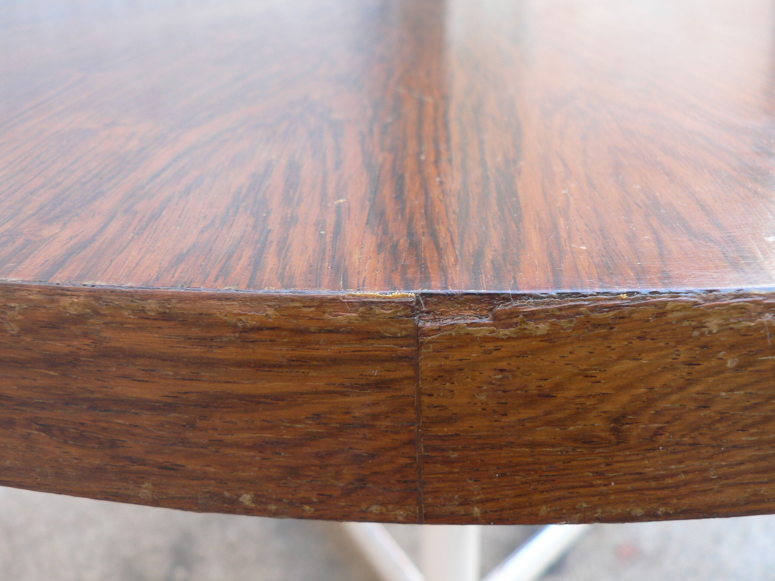 Table ronde vintage en palissandre