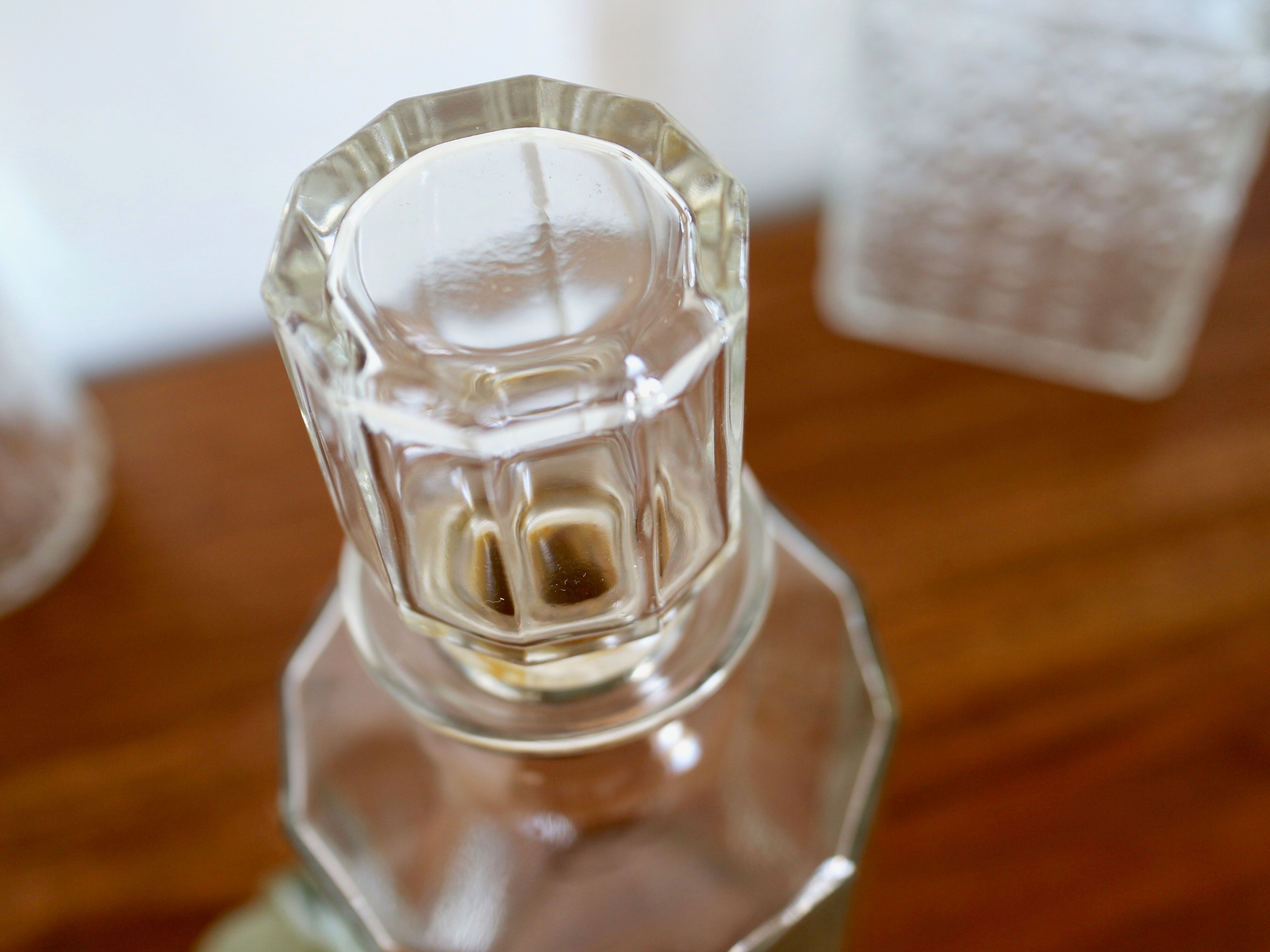 Round whiskey carafes