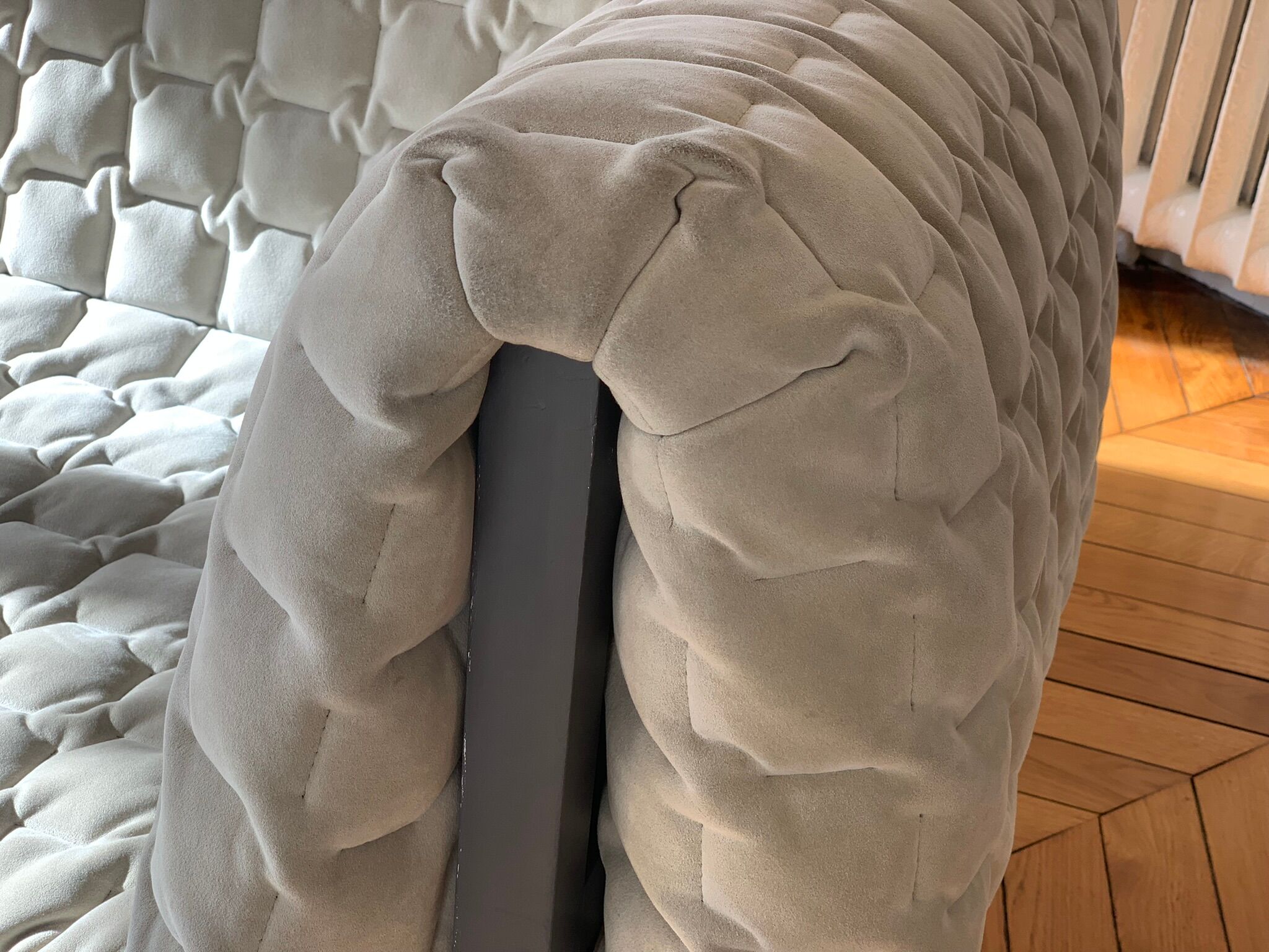 Ruche sofa by Inga Sempé Ligne Roset