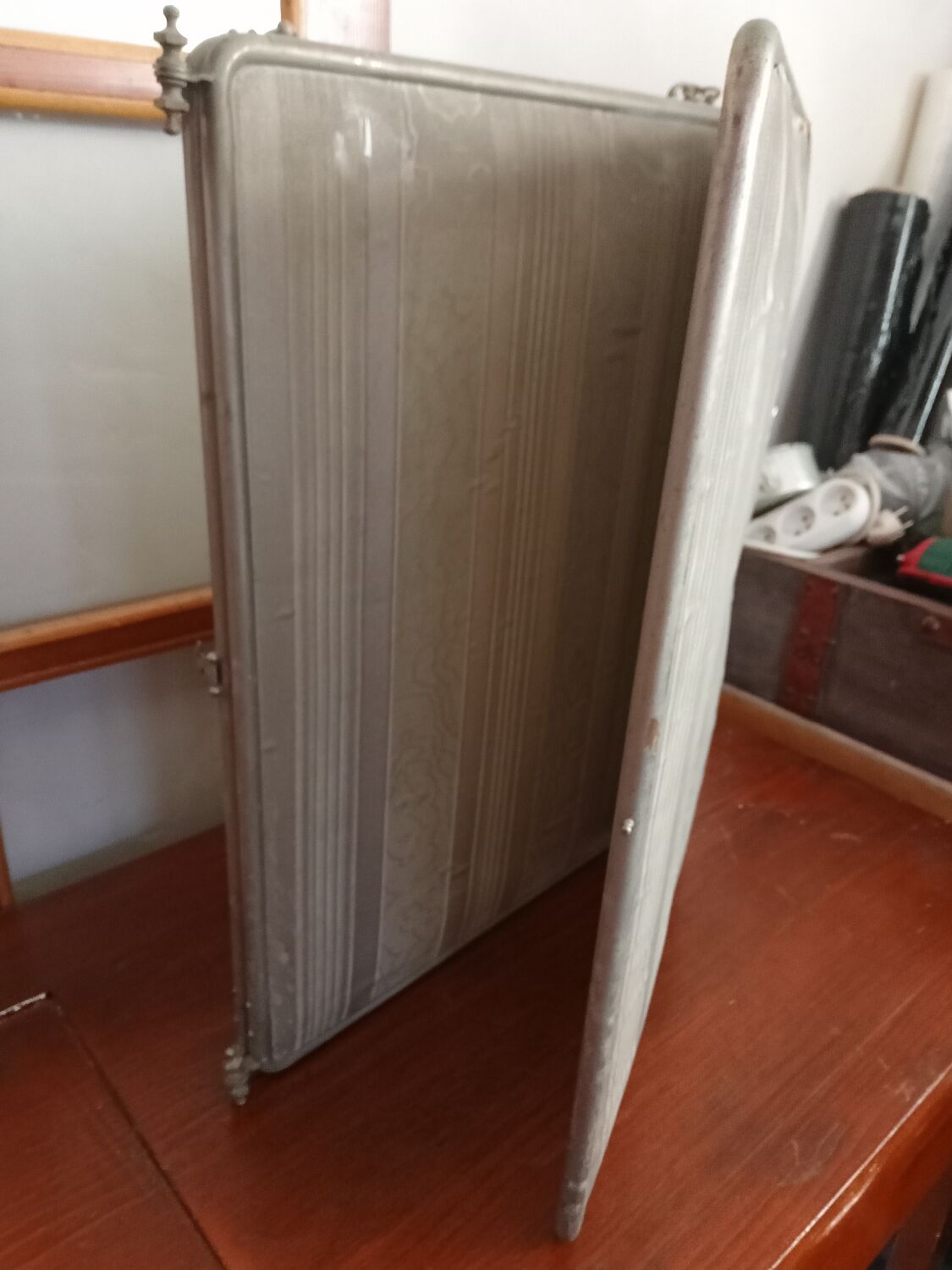King size triptych barber mirror