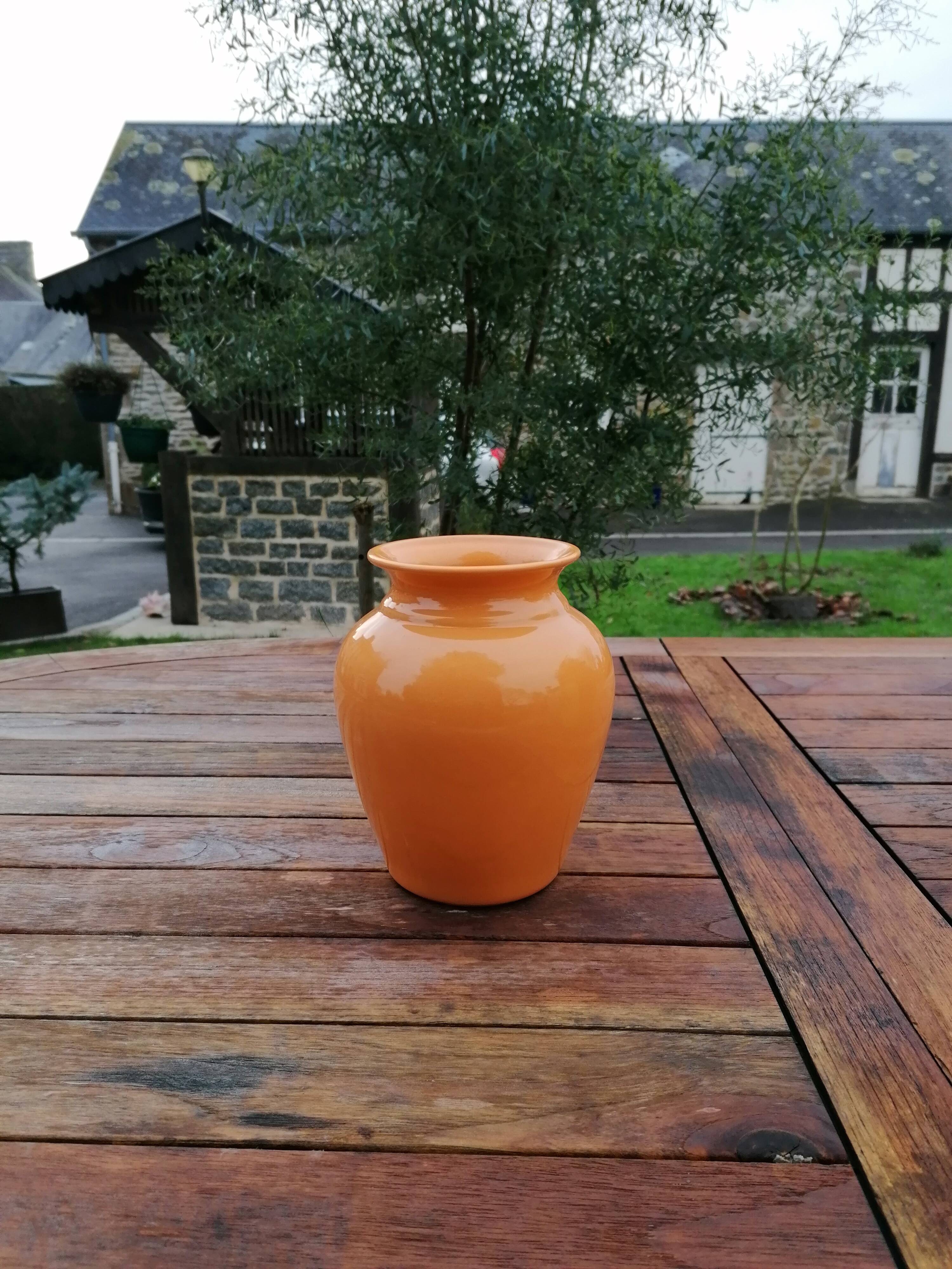 Ceramic vase
