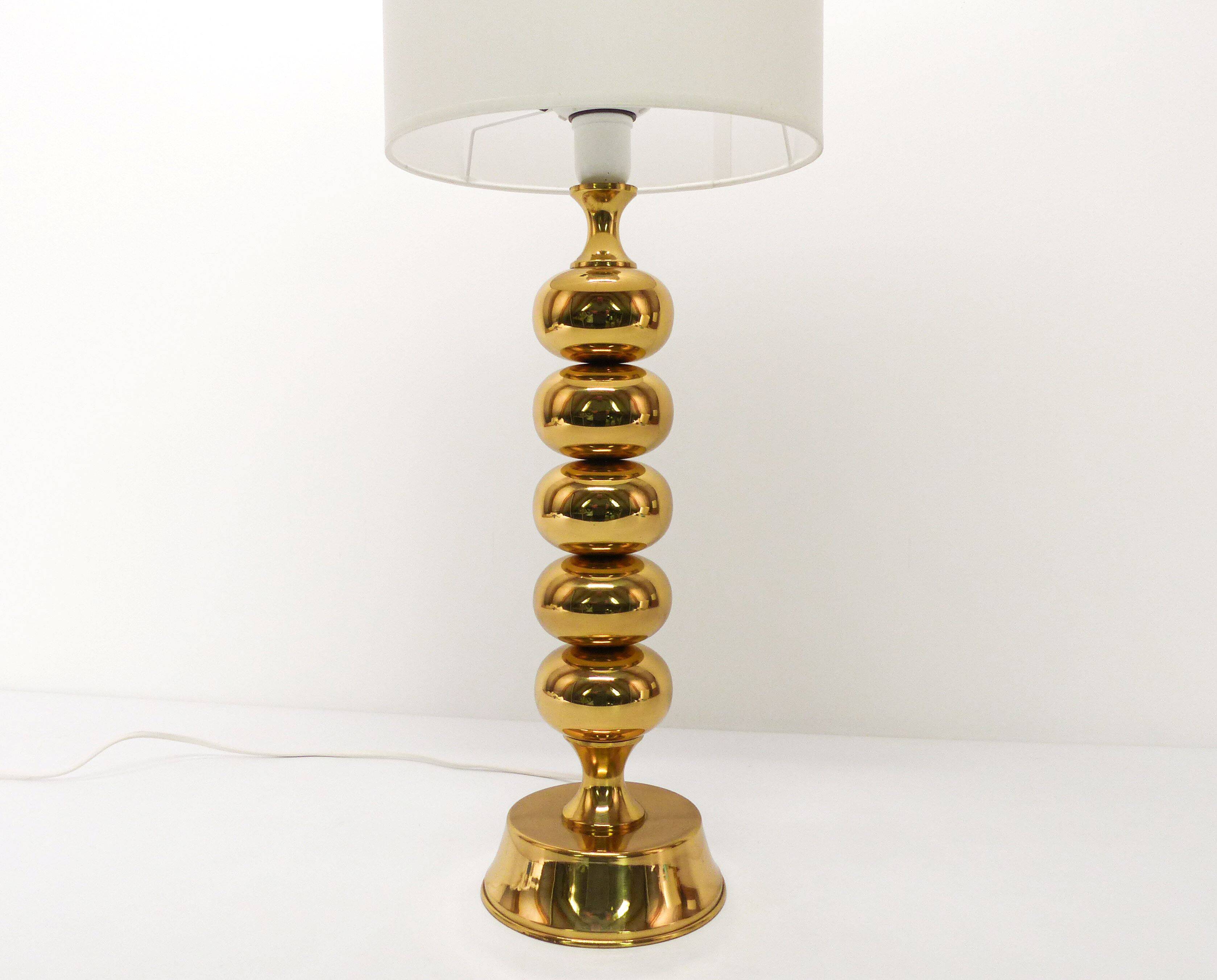 Scandinavian lamp base in gilded brass, ball model, Enco, circa 1960.