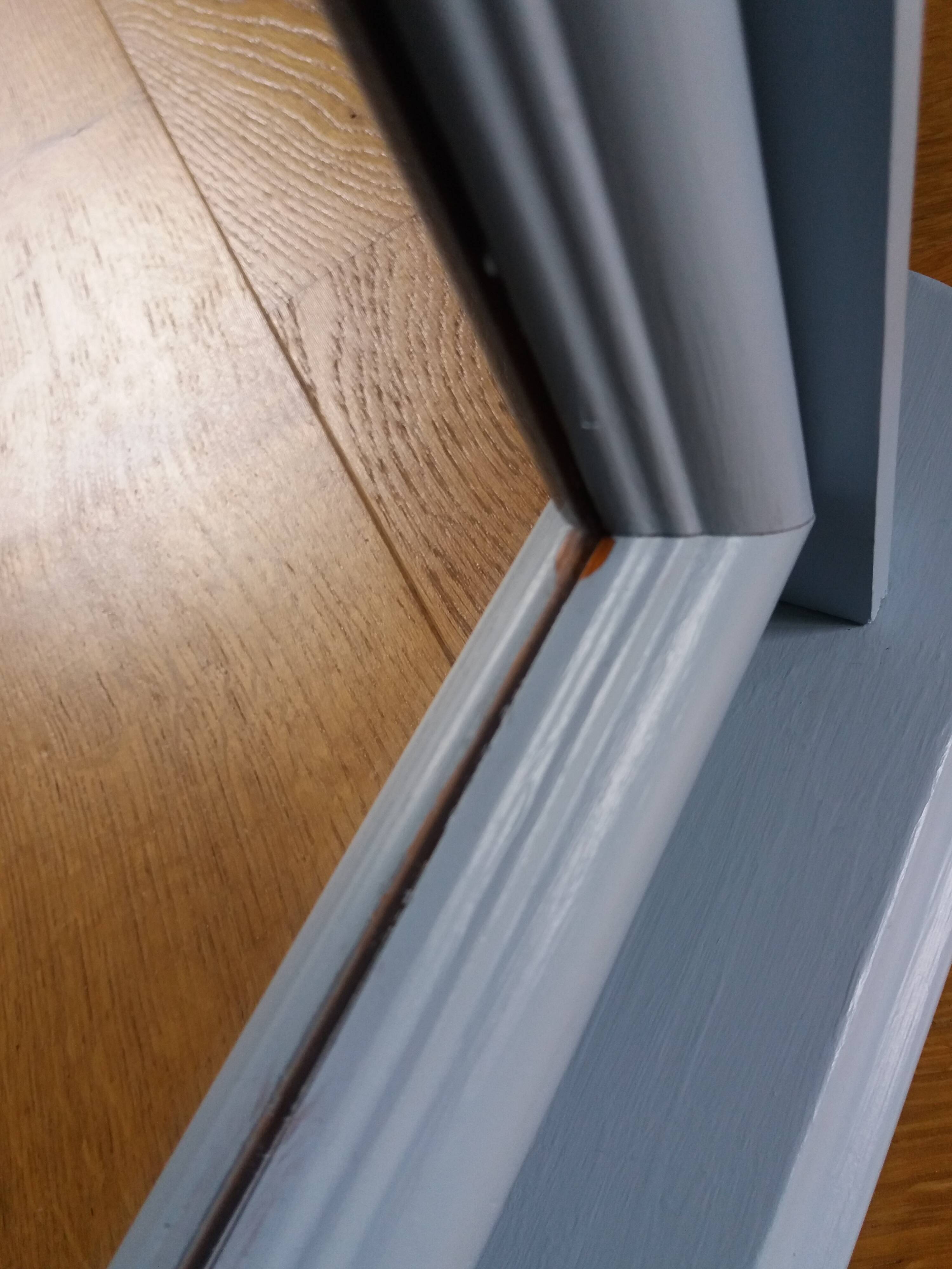 Swivel table mirror