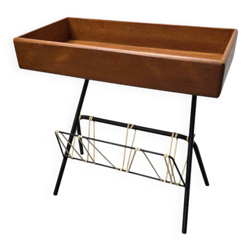 Table d'appoint vintage avec porte-revues, années 1960