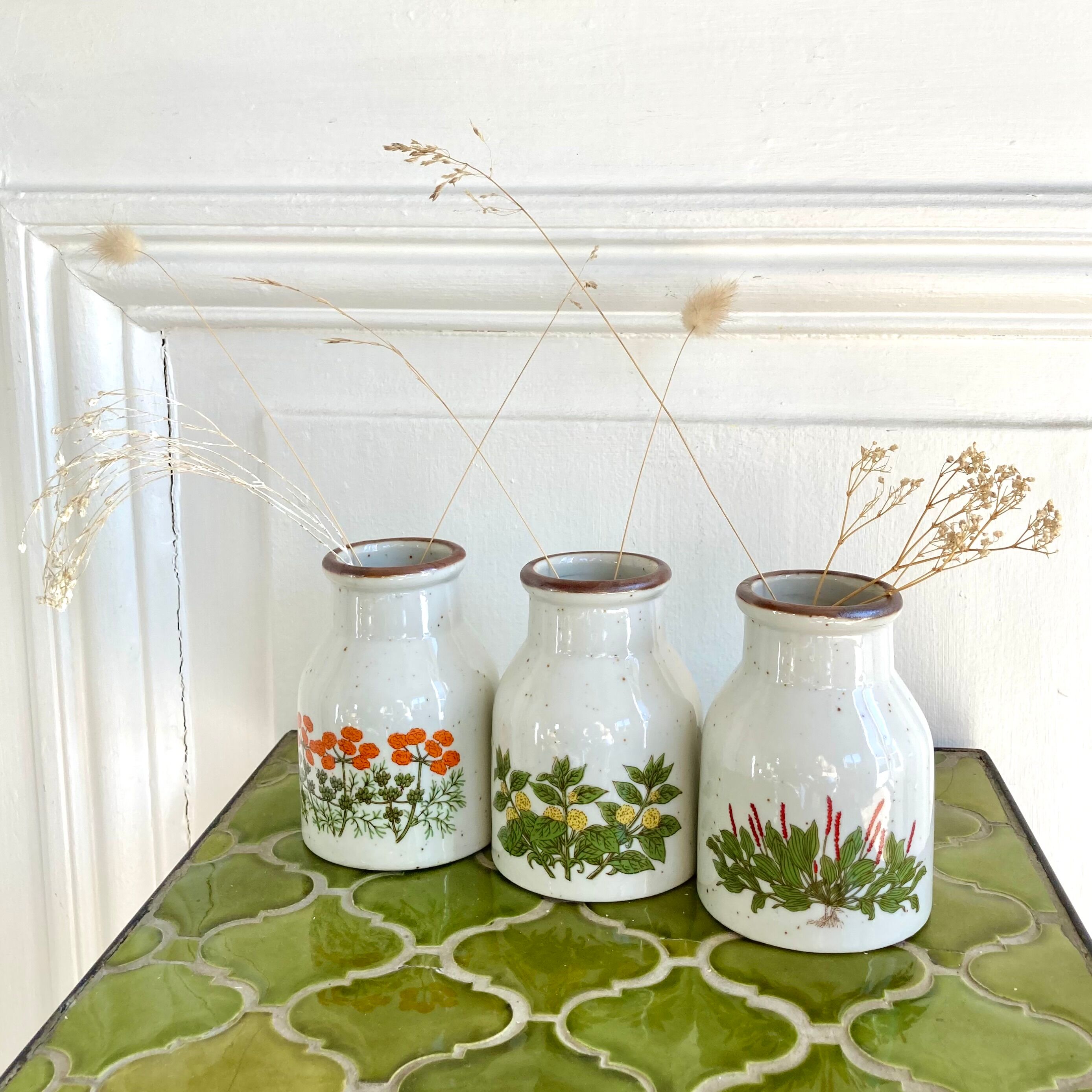 Vases en grès décor herbier