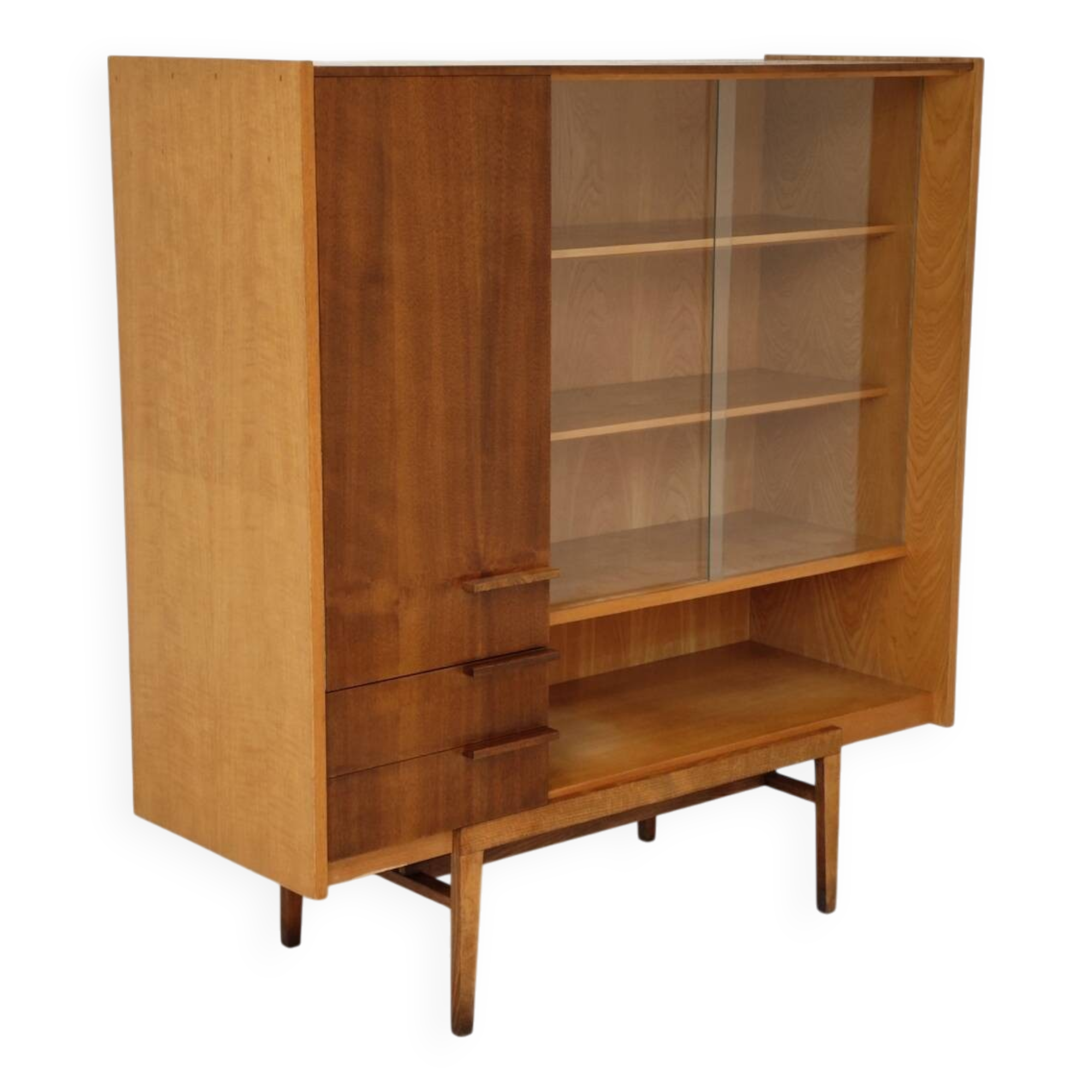 High Buffet Dresser Frantisek Mezulanik for Up Zavody 1960