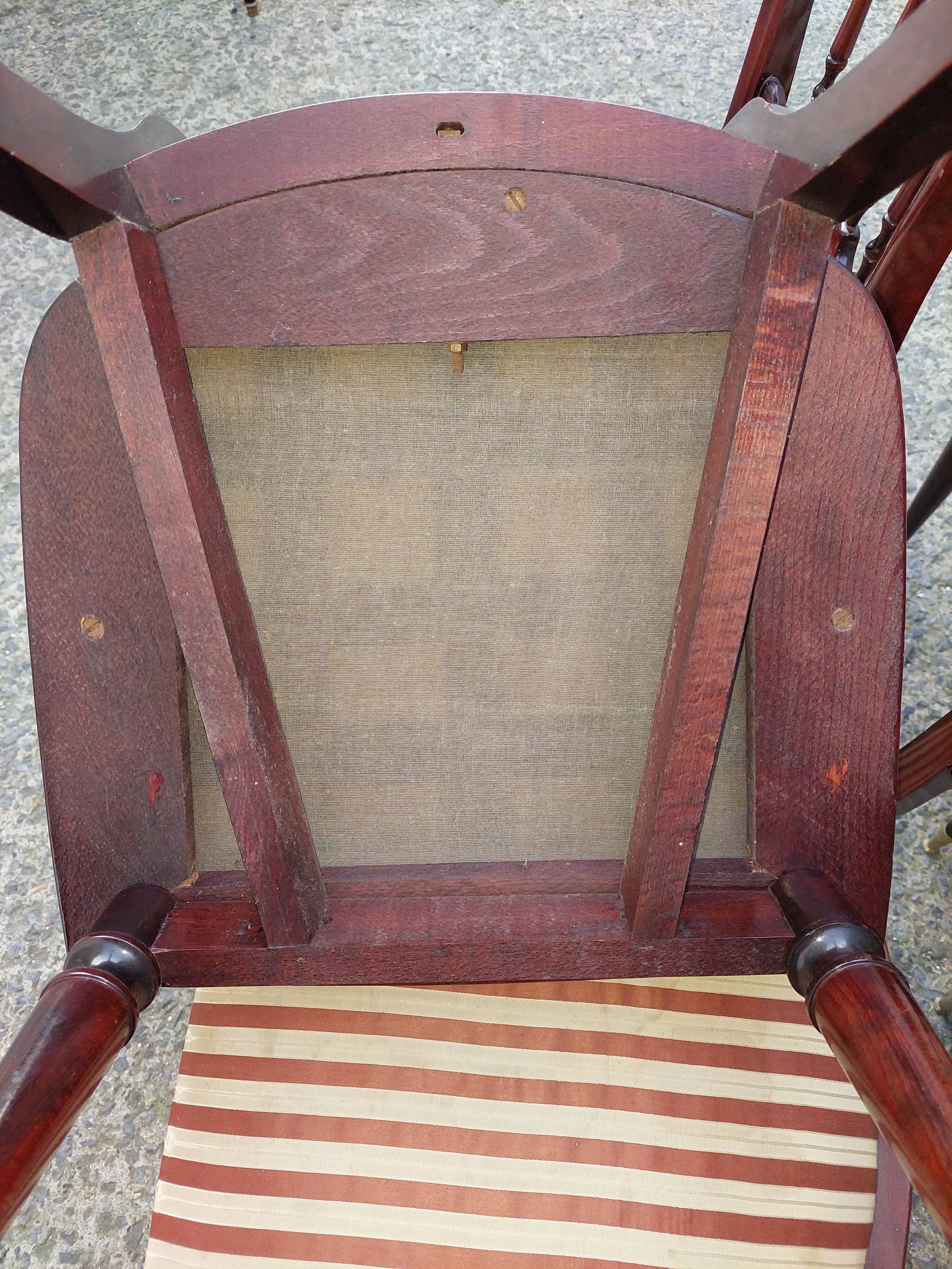 Lot oval table and 6 vintage chairs used