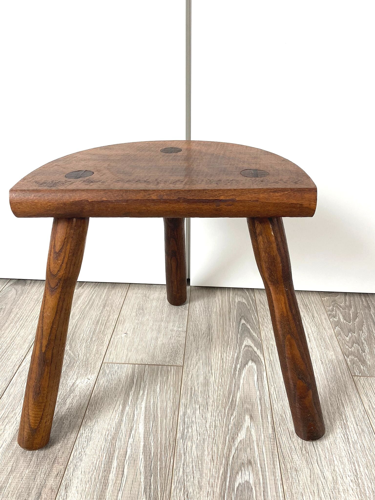 Tripod stool