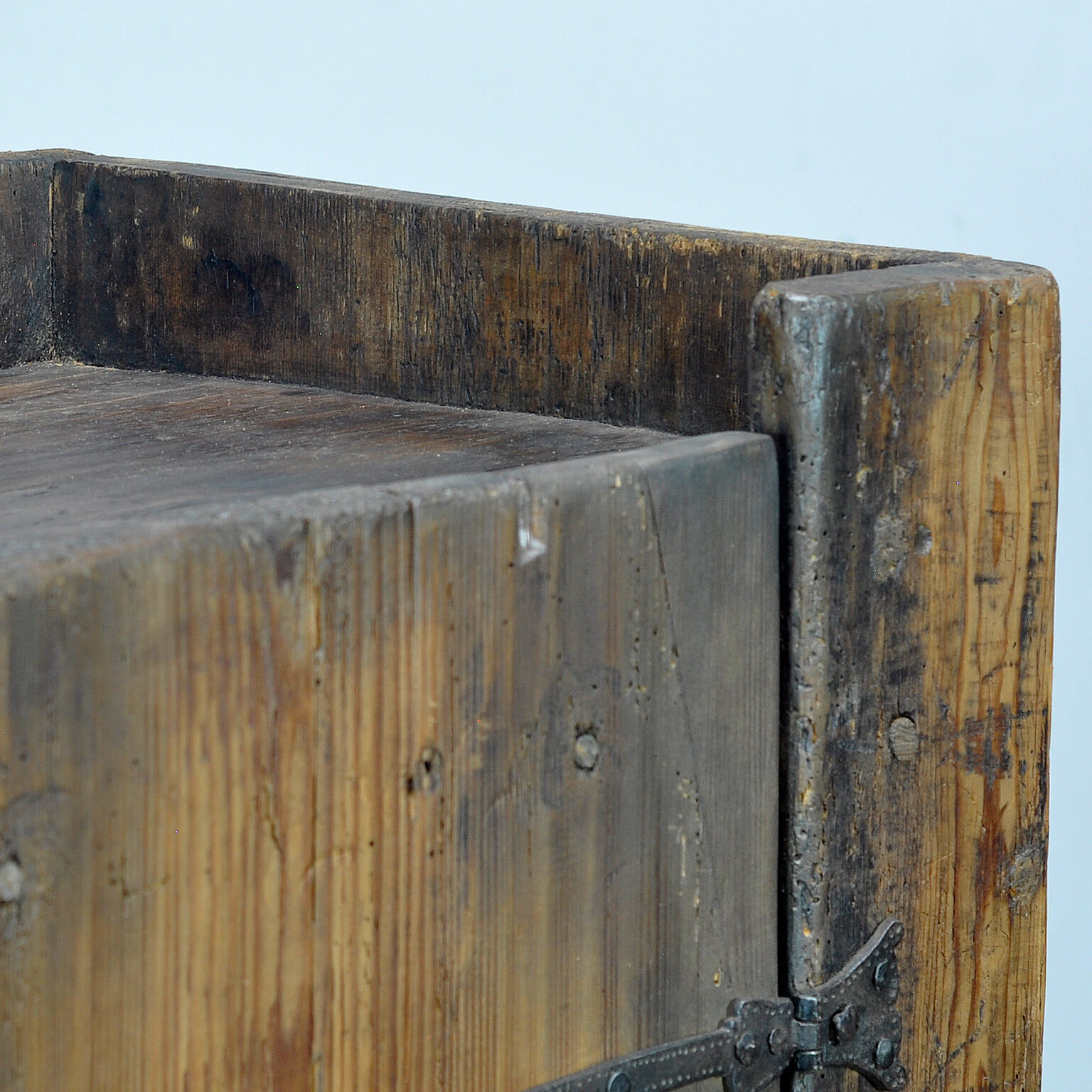 Oak pantry cabinet, circa 1820