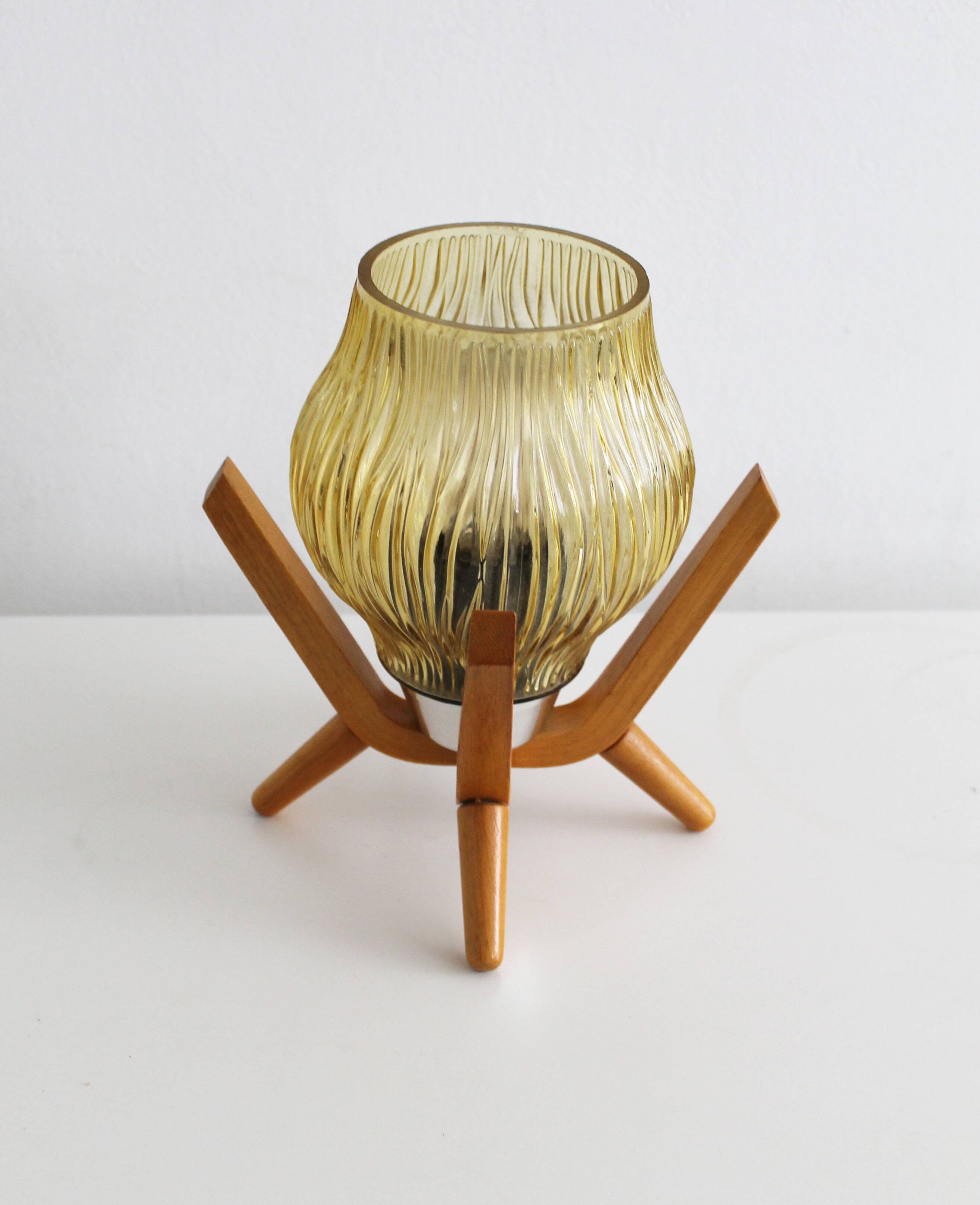Paire de lampes de chevet vintage des années 1970 par Drevo Humpolec
