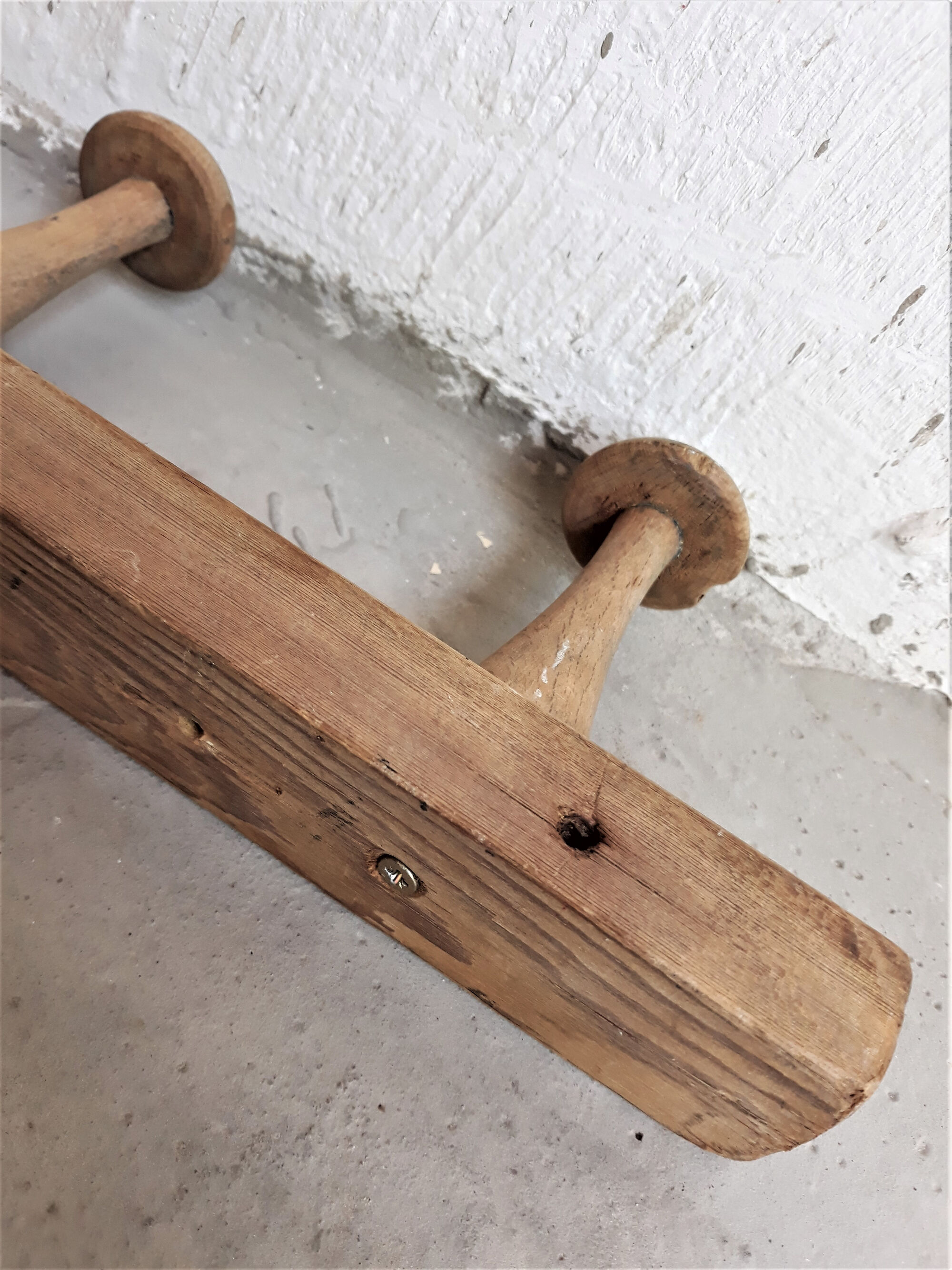 Coat holder, 1950