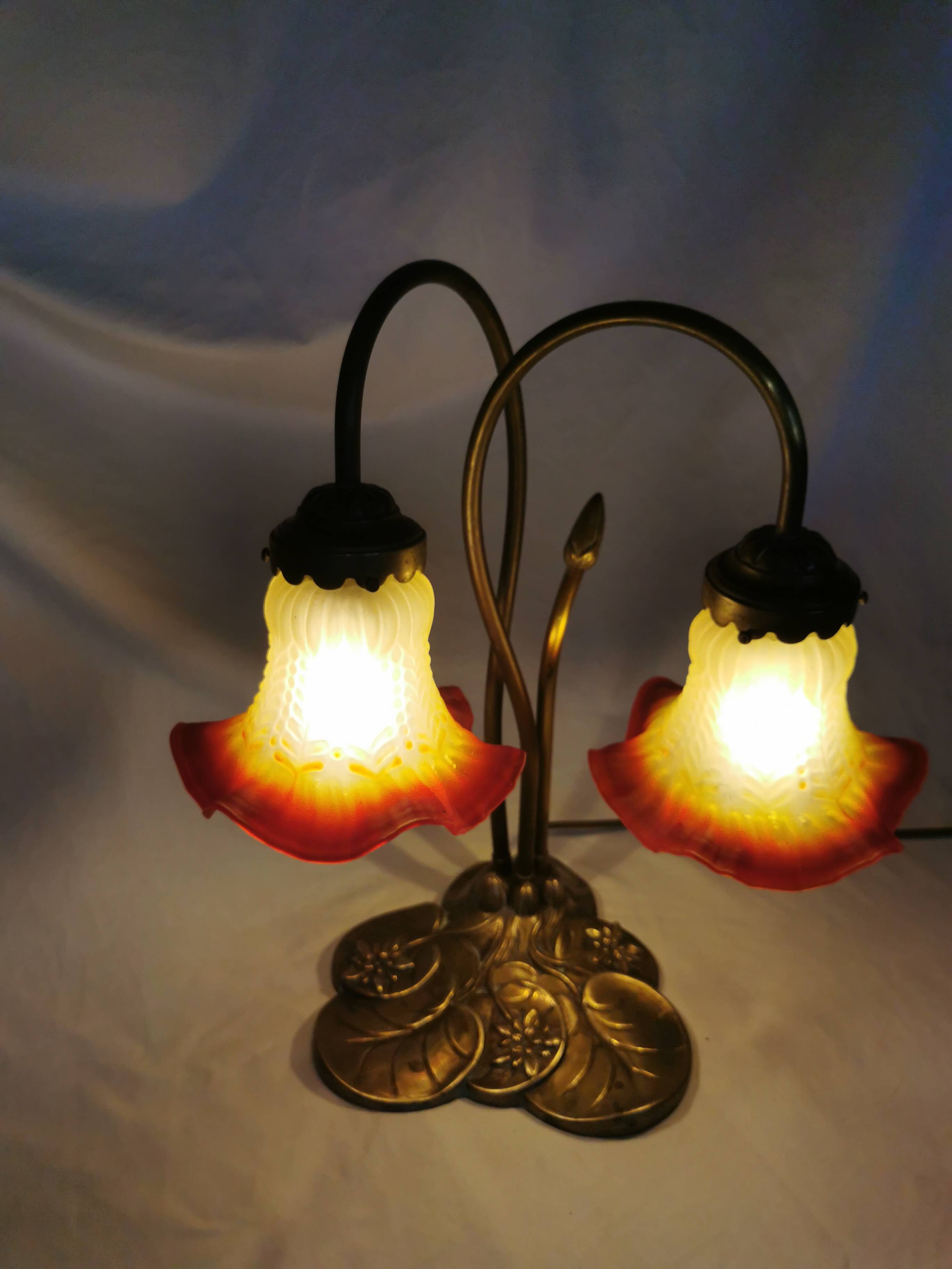 Brass water lily lamp and glass paste tulip, double, art nouveau style.