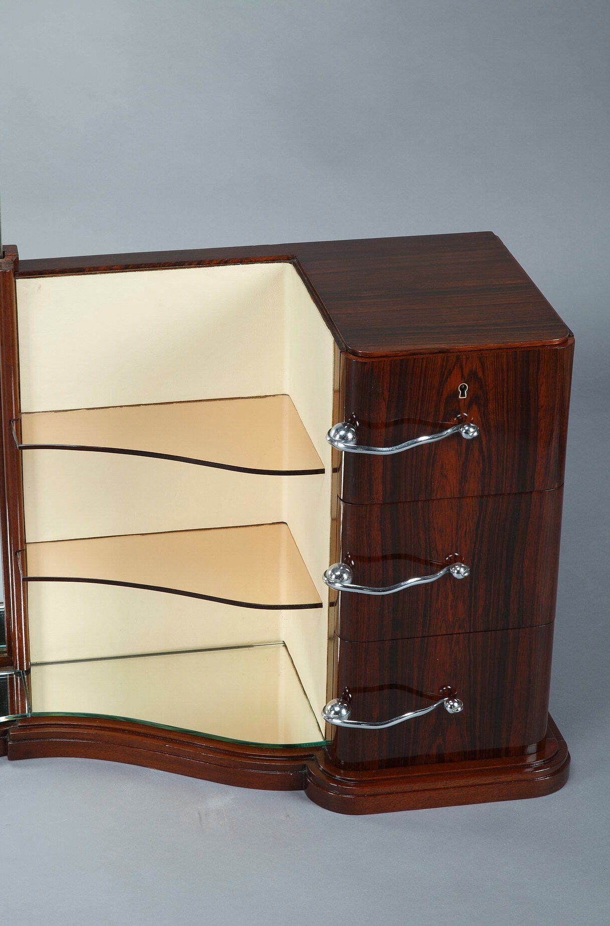 Coiffeuse et son fauteuil en placage d'ébène de Macassar