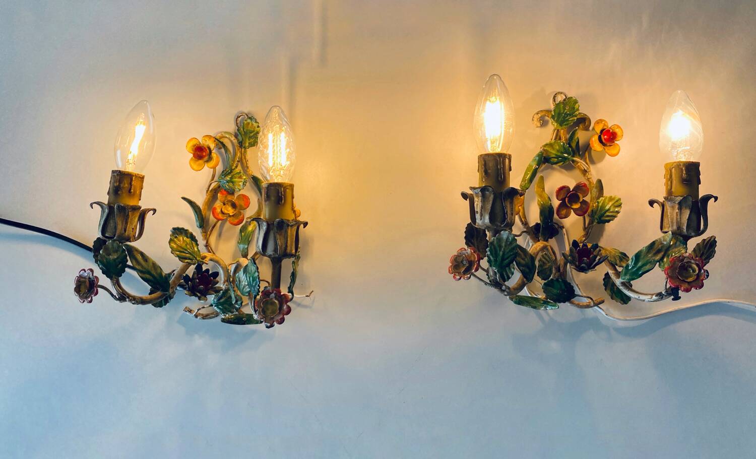 Pair of Italian wall lights