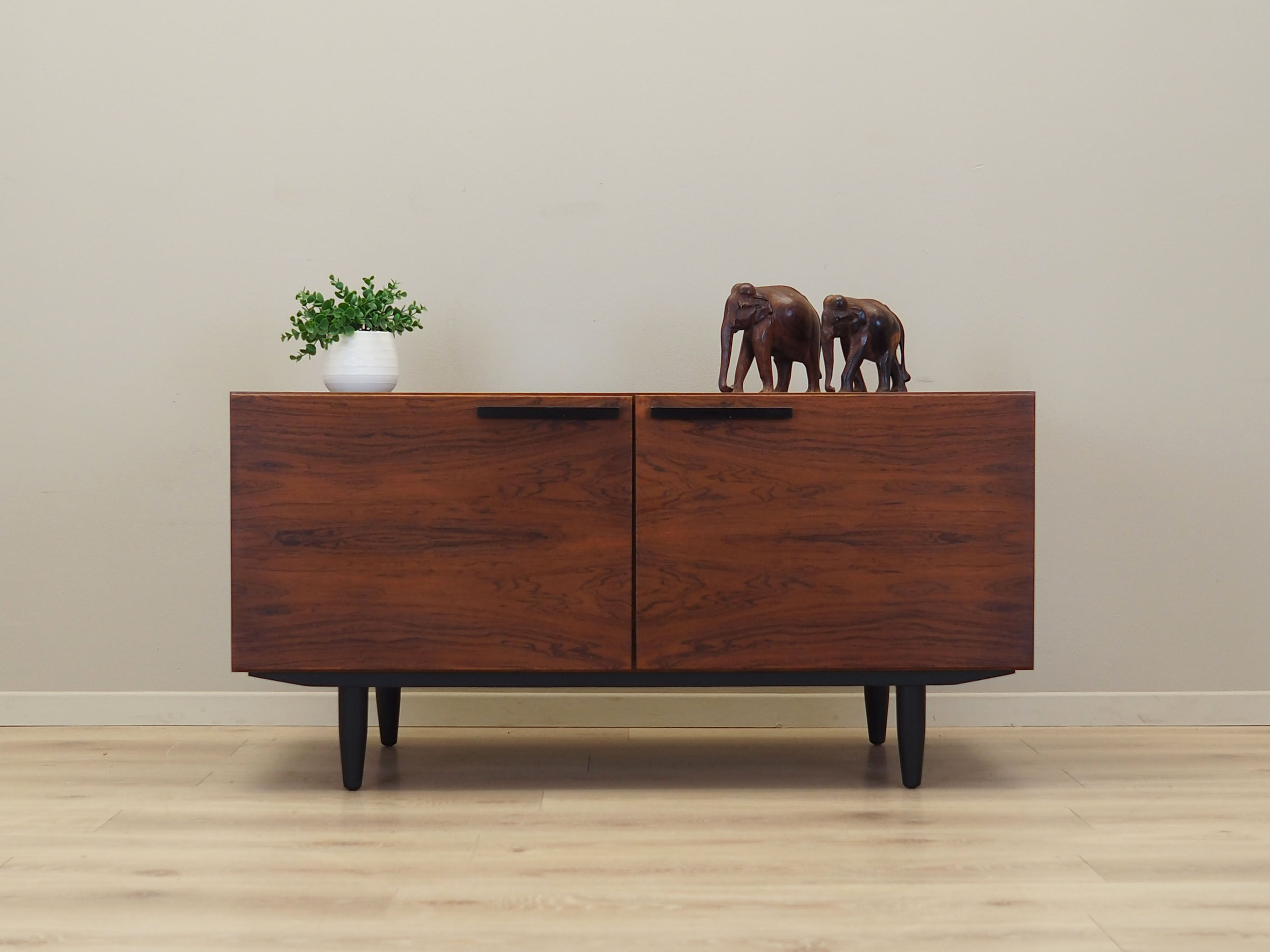 Rosewood cabinet, Danish design, 1970s, designer: Ib Kofod Larsen