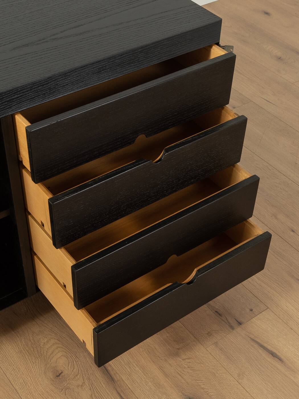 Talete dresser, Rosenthal