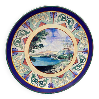 Circular earthenware dish from Gien