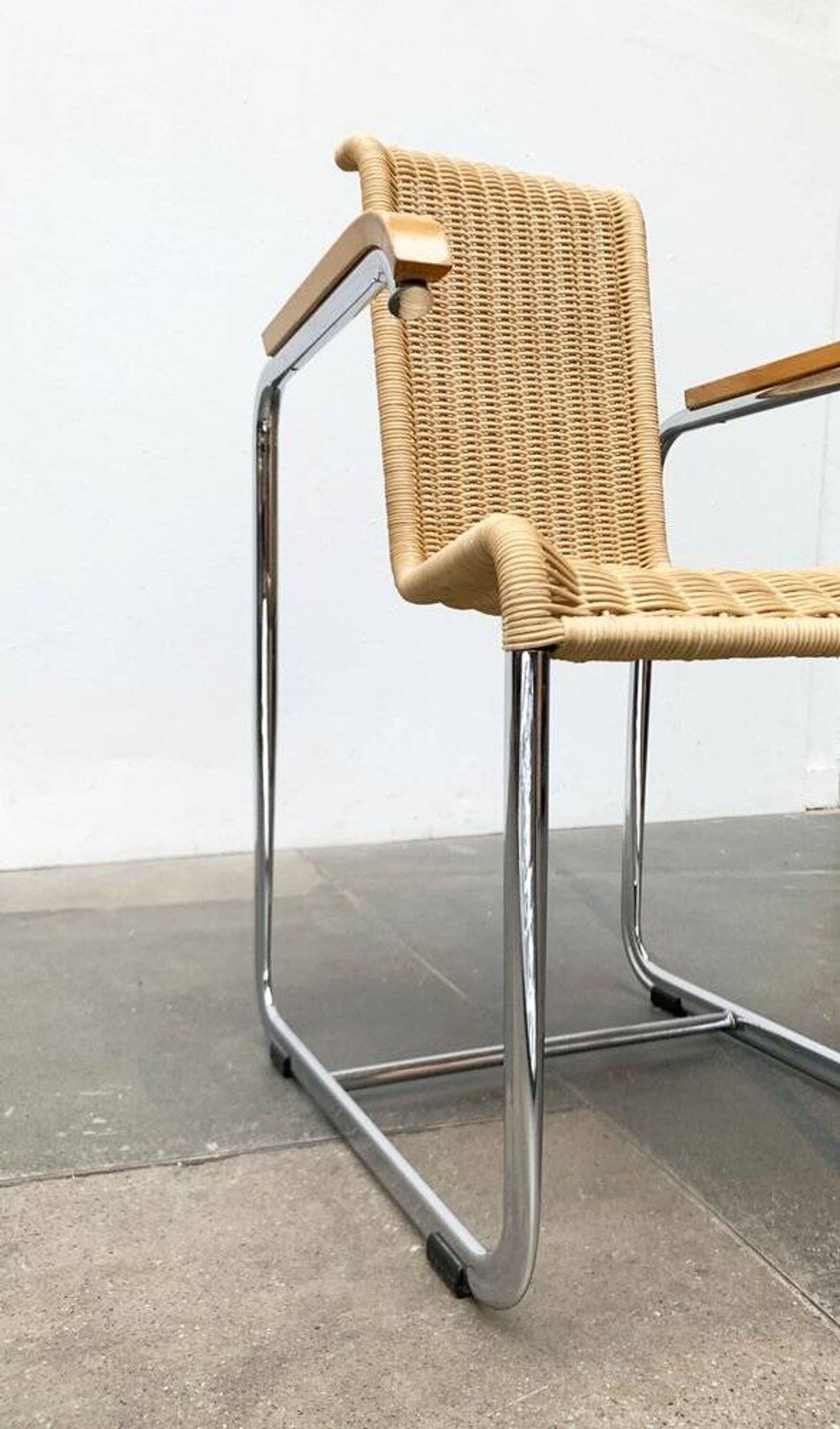 Vintage cantilever armchair D20 German by Tecta