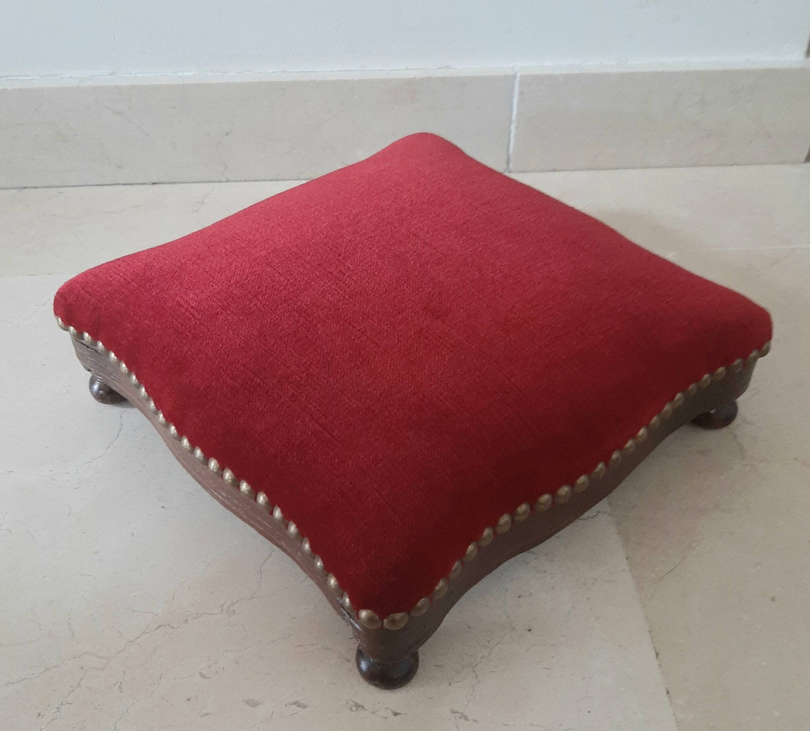 Napoleon III red velvet footrest