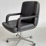 Leather armchair Mobilier International, 1970