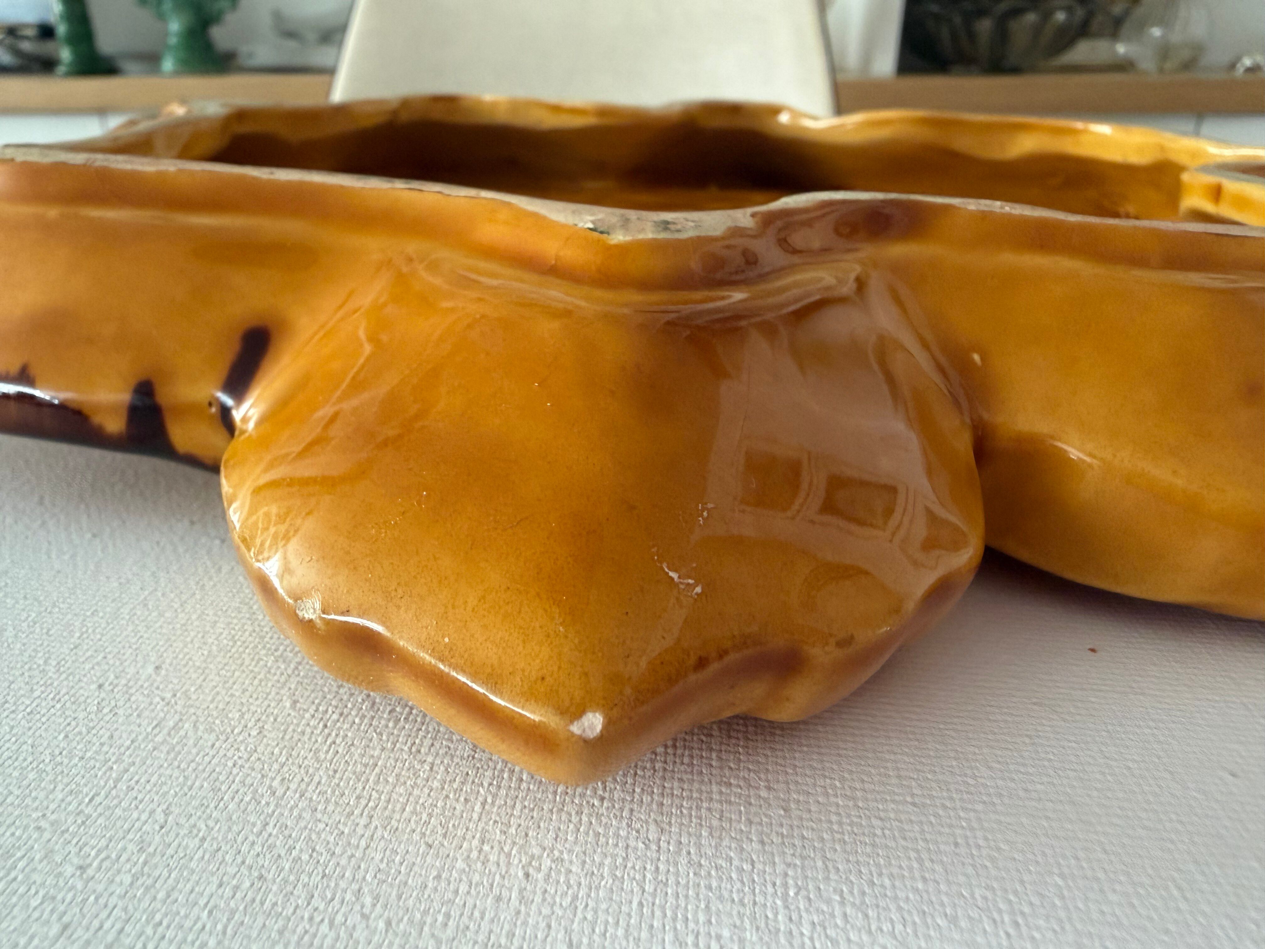 Large dish Vallauris Lunetta horse chestnut leaf