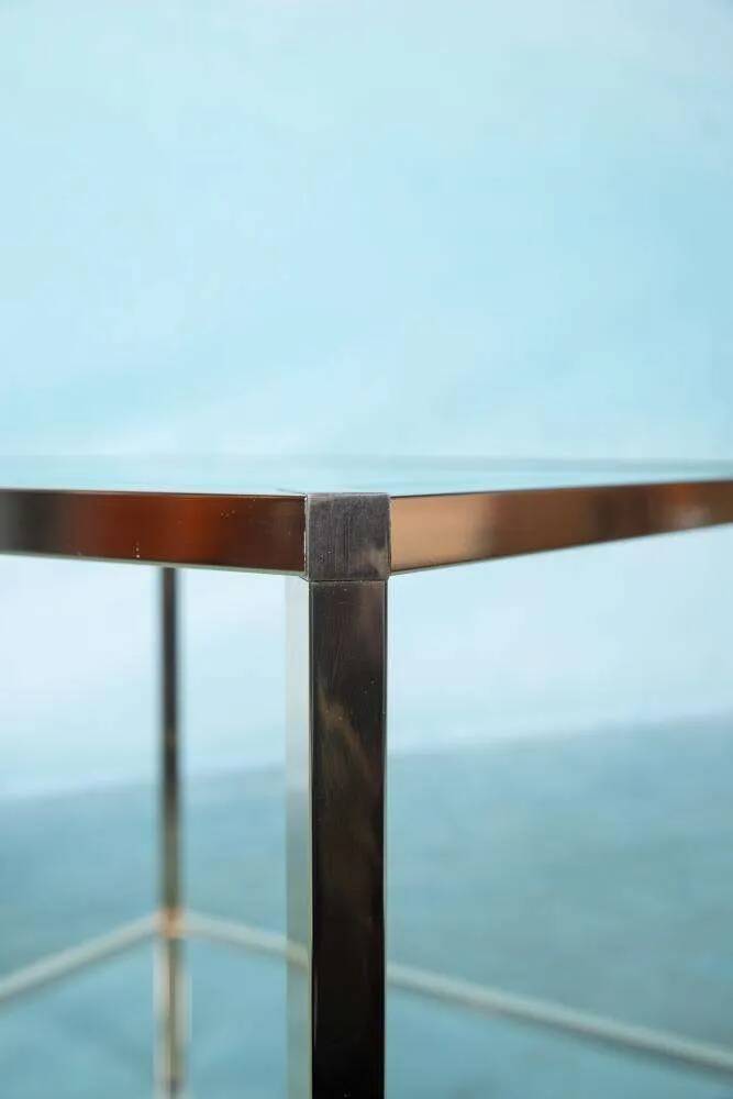 Minimalist coffee table in brass and glass, Regency style from the 1970s.