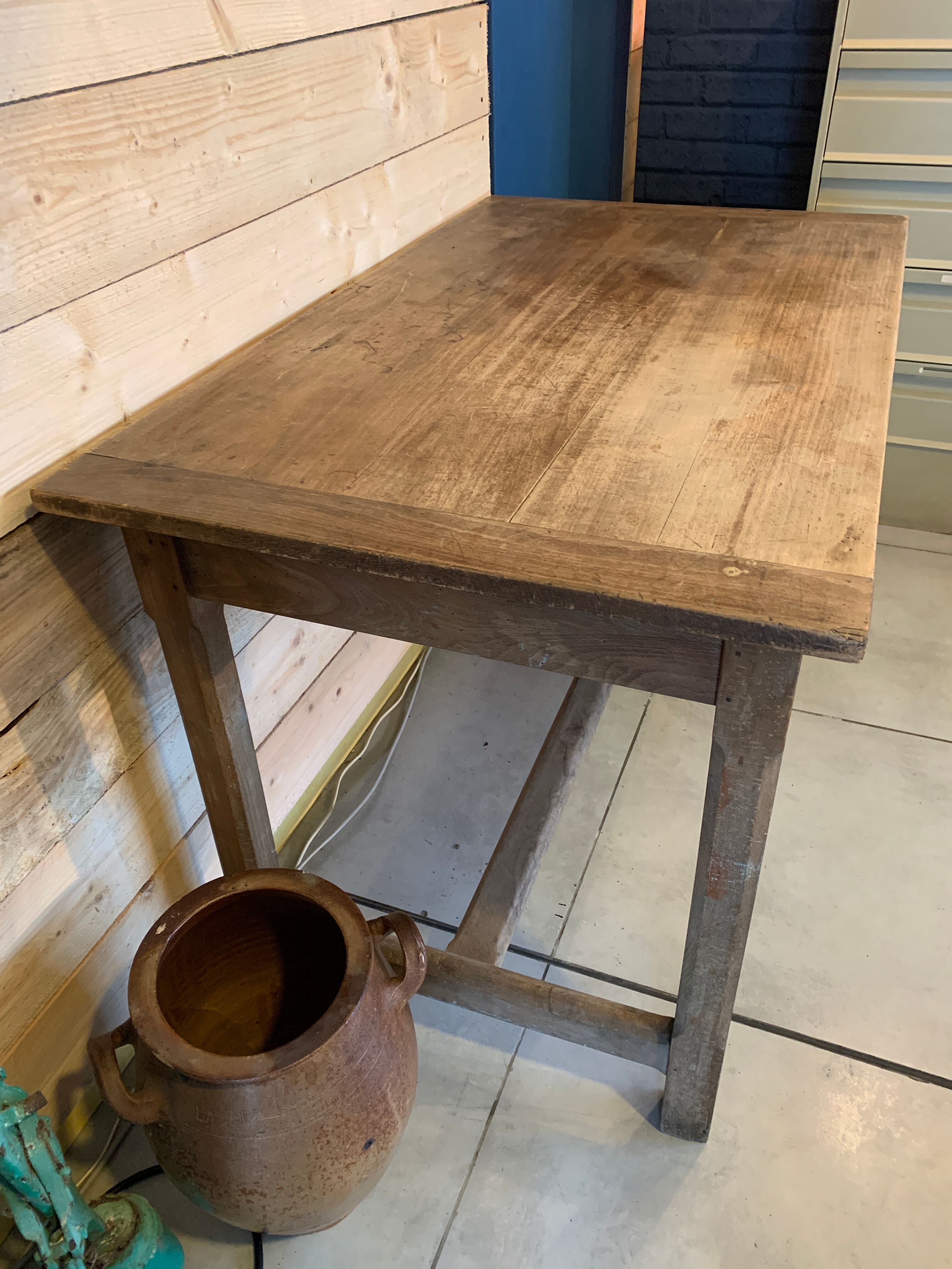Bureau ancien en bois de ideal meubles à Roubaix