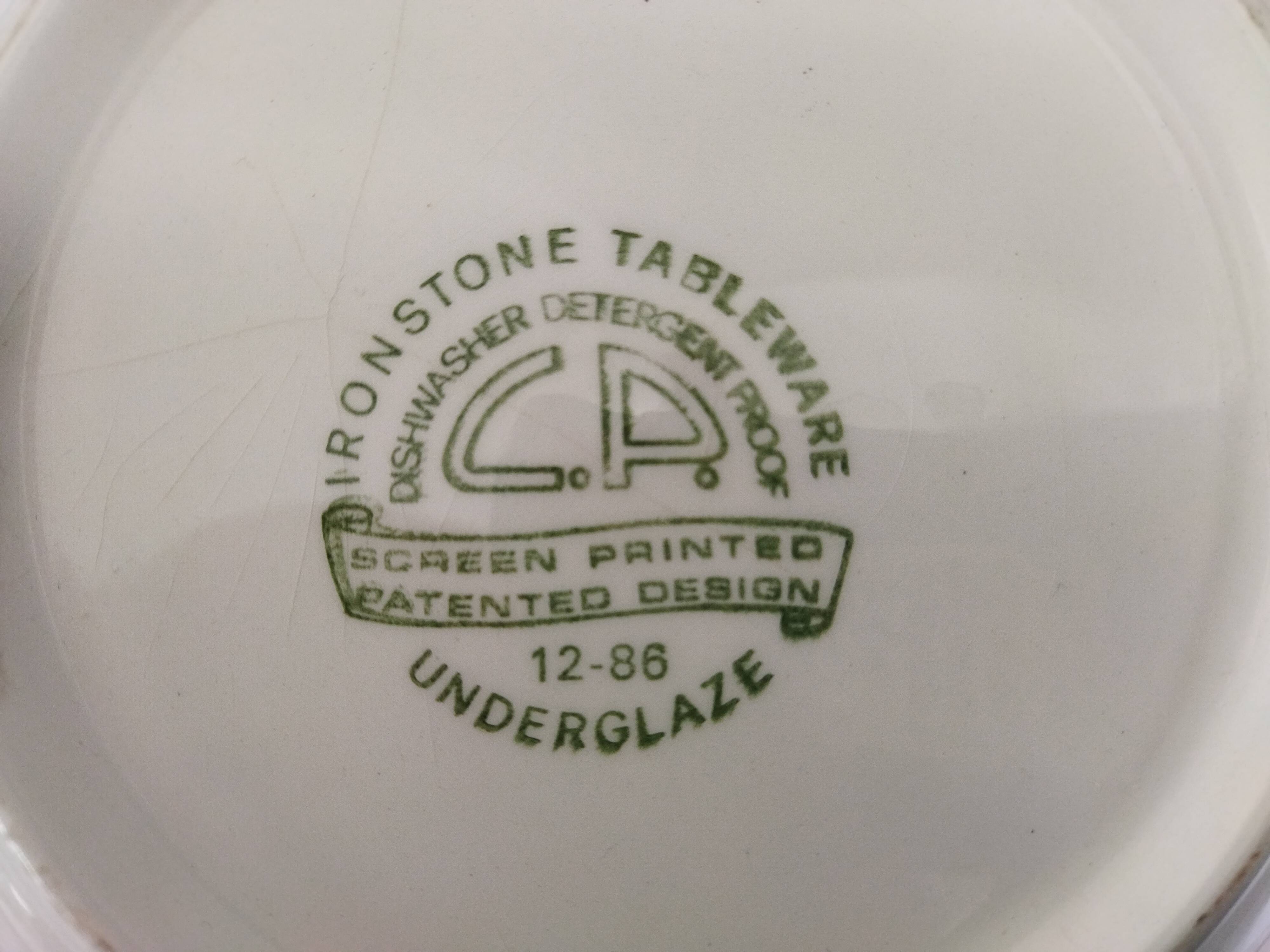 Plat creux bleu & blanc ironstone tableware c.p.