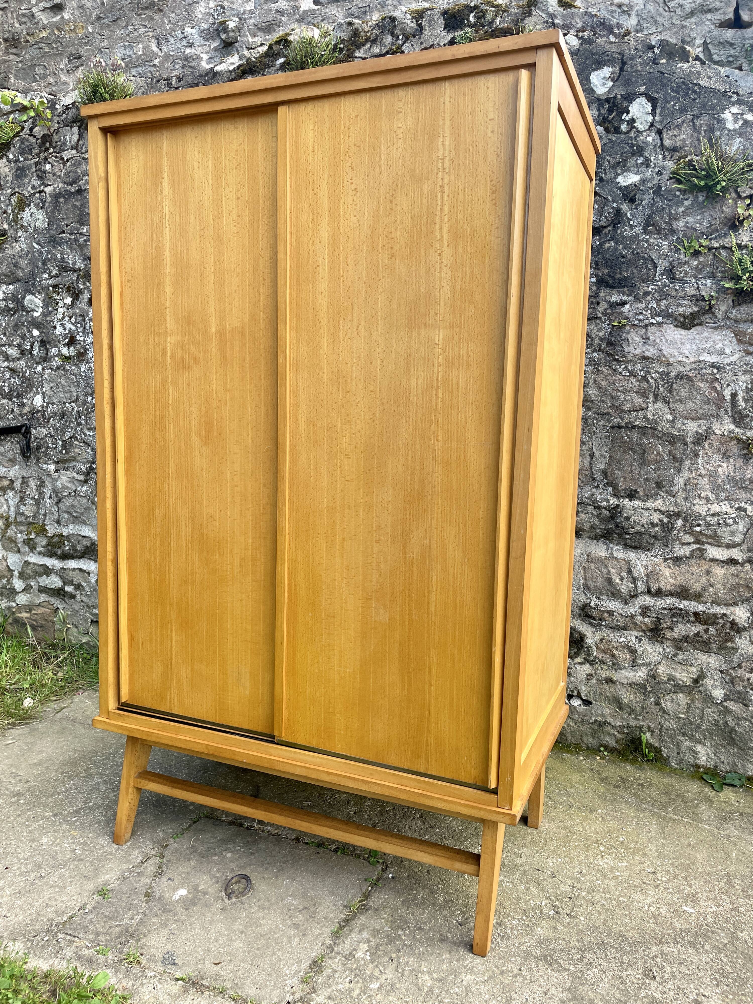 Wardrobe 1950 sliding doors