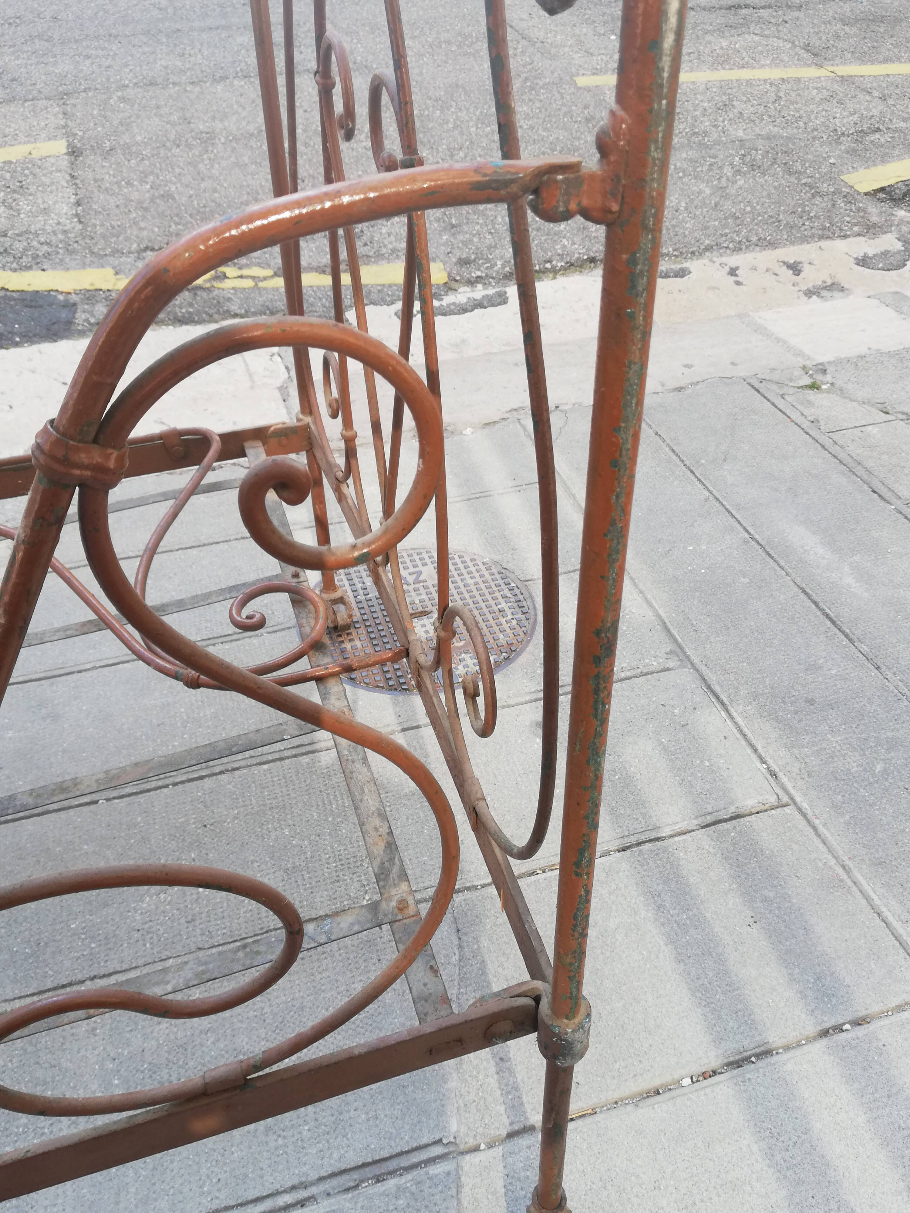 Old wrought iron bed - 19th century