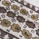 Handmade Moroccan Berber rug 134 x 90 cm